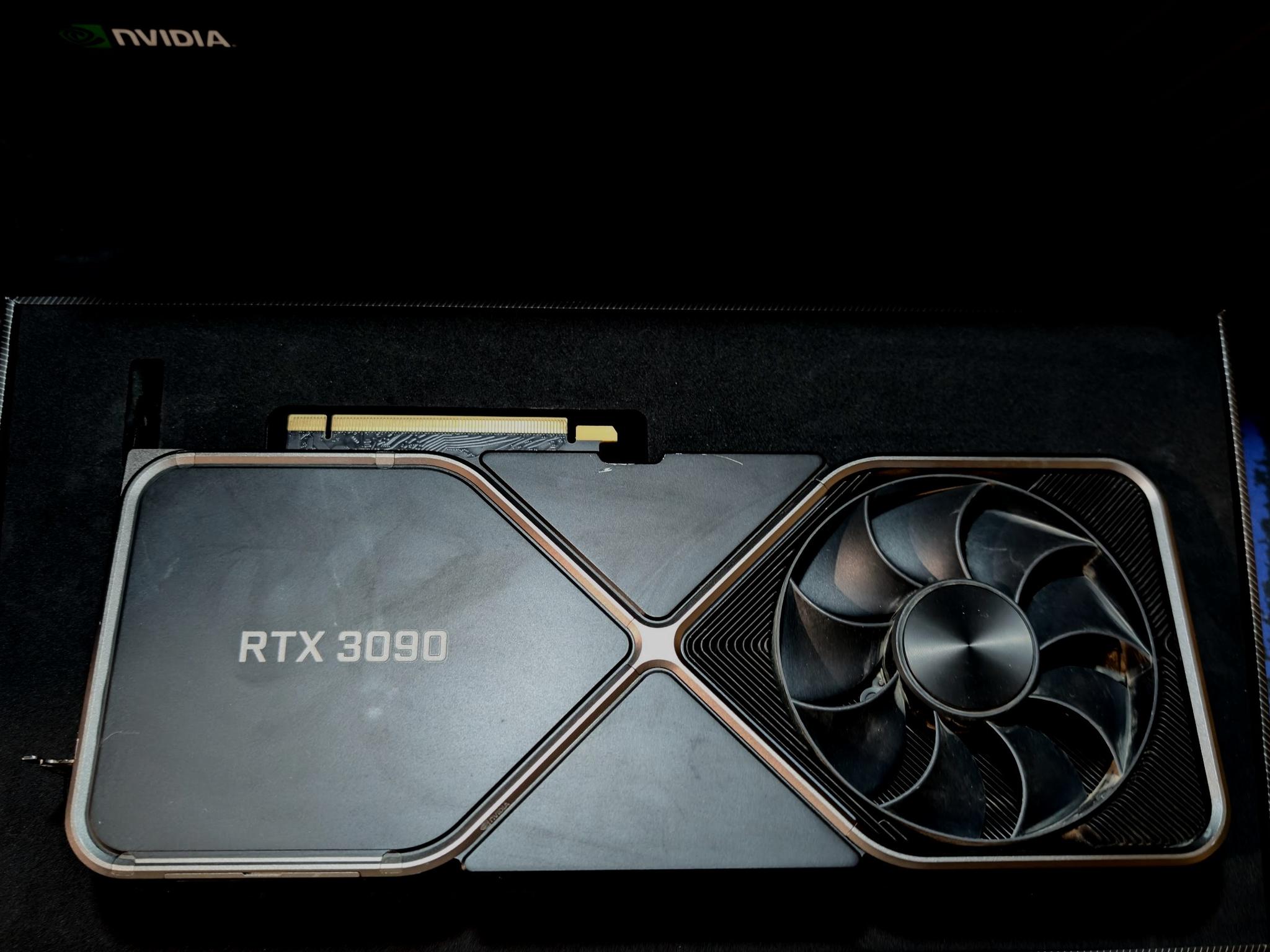 3090 founders as-is crashes in games