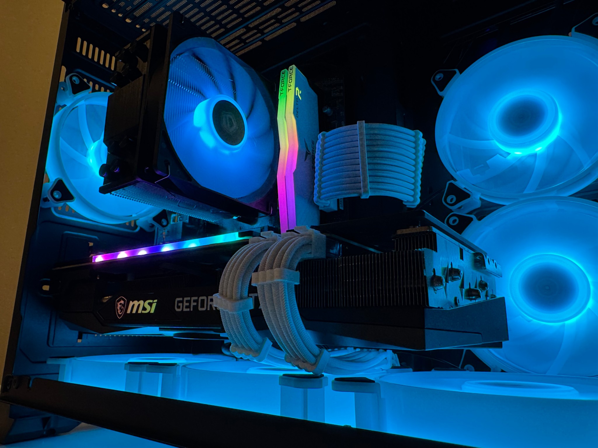 NVIDIA RTX 3070 Ryzen 5 5600X GAMING PC