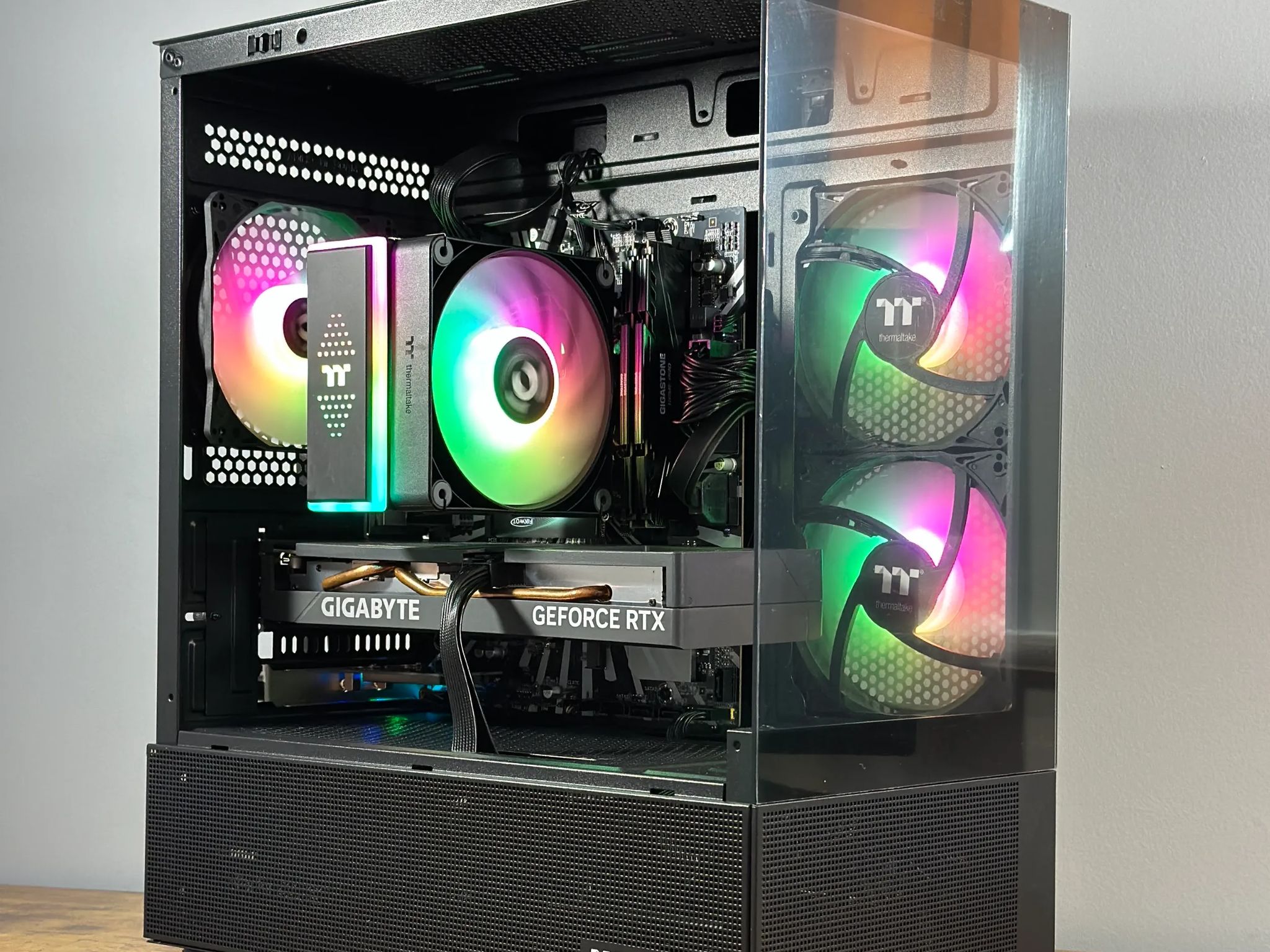 RTX 4060 | Intel i5 12400F | 32GB DDR4 | 1TB NVME | Windows 11 | WIFI + BT | Custom Gaming PC