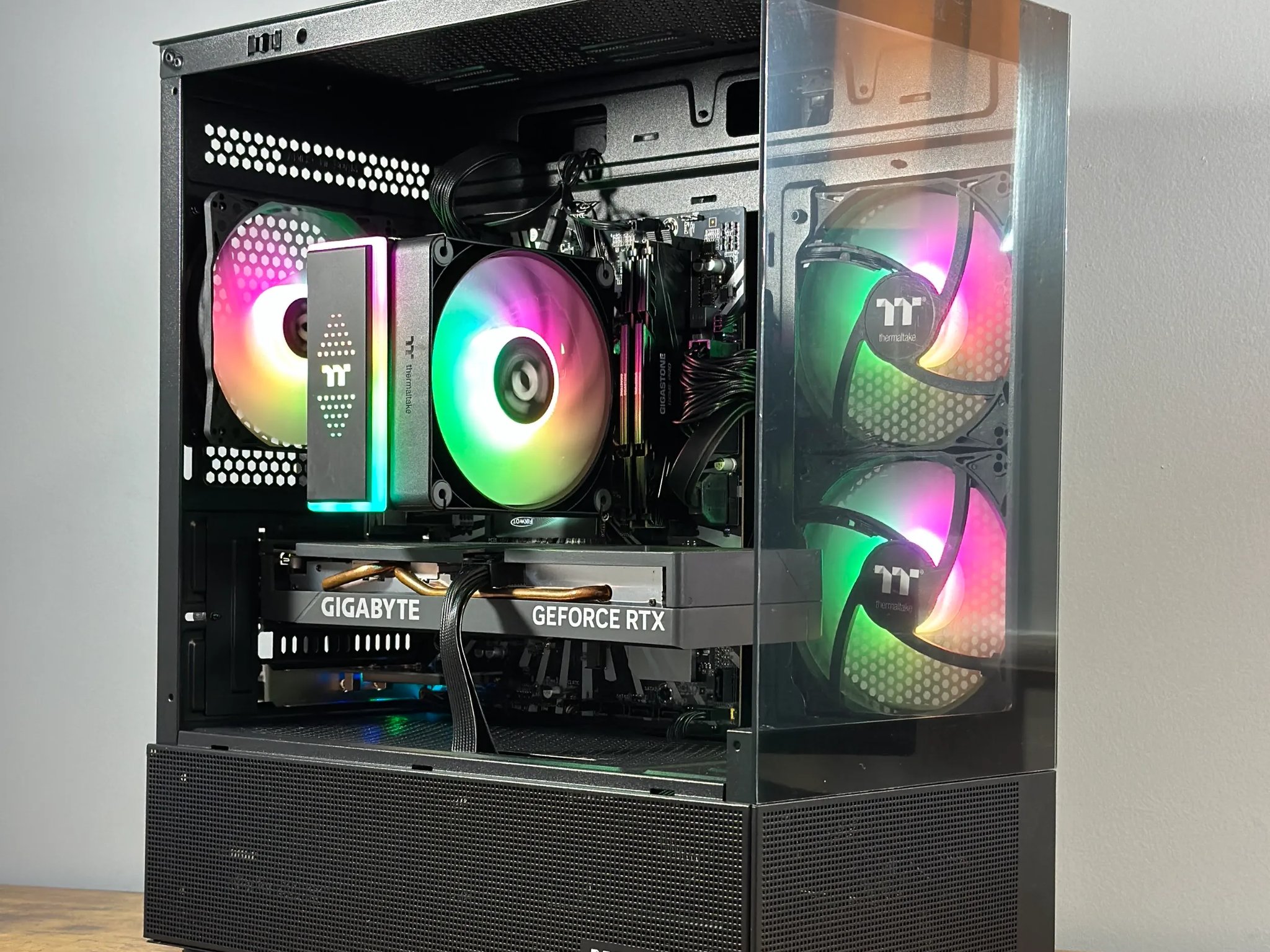 RTX 4060 | Intel i5 12400F | 32GB DDR4 | 1TB NVME | Windows 11 | WIFI + BT | Custom Gaming PC