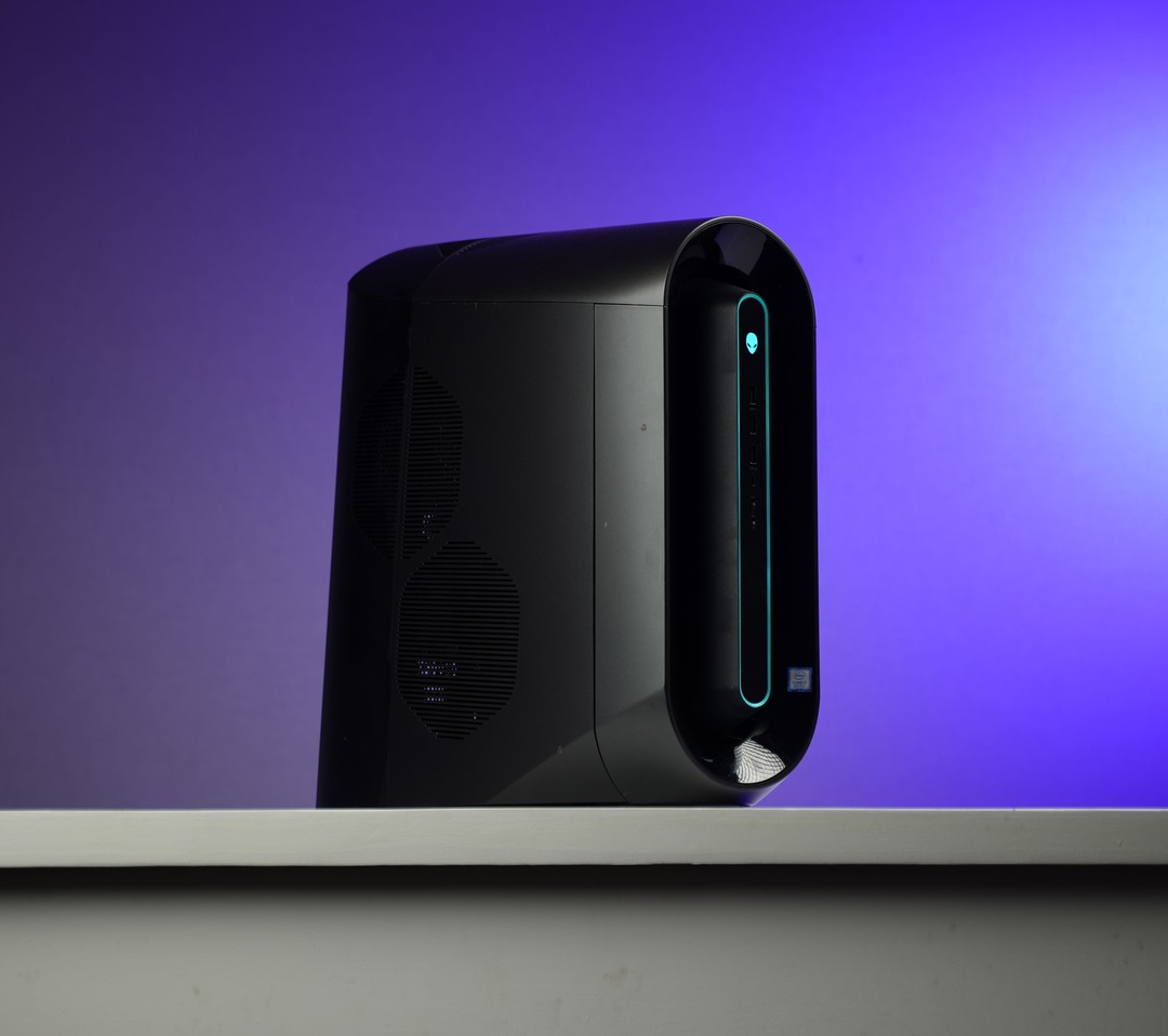 AF-06 / RTX 2080 Super Intel Core i7 9700k 32GB 1TB Windows 11