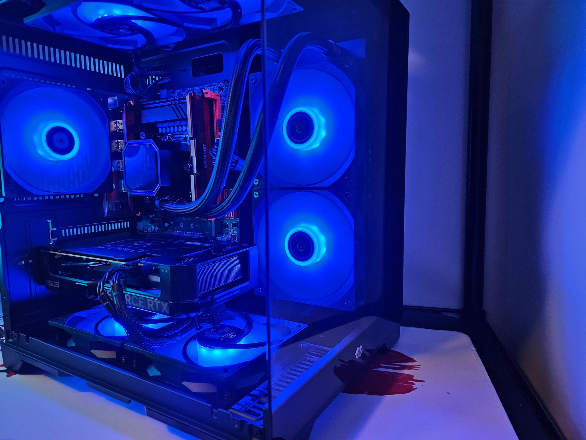 Dark Side Liquid cooled RIG Intel inte 14 Core / 32GB DDR4 / 1TB SSD / RTX 4060 TI