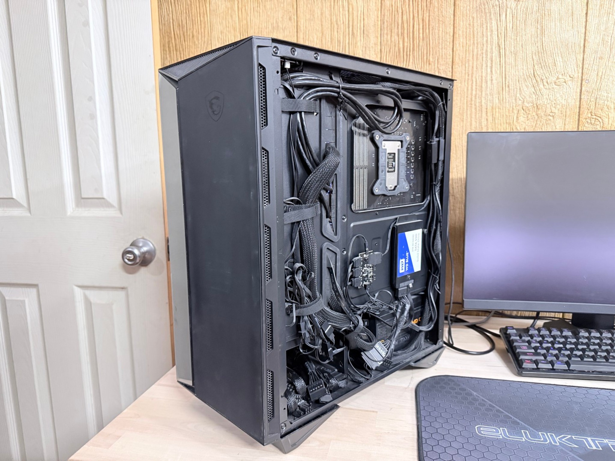 Intel i9 10850K, 32 GB 3200 MT/s, EVGA 3060 Ti 8GB, 1TB NVME, 2TB SATA SSD, EVGA 850 Watt PSU