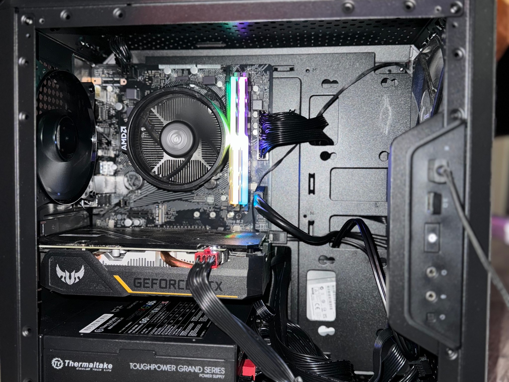 Ryzen 5 3600 1660ti Gaming Budget PC