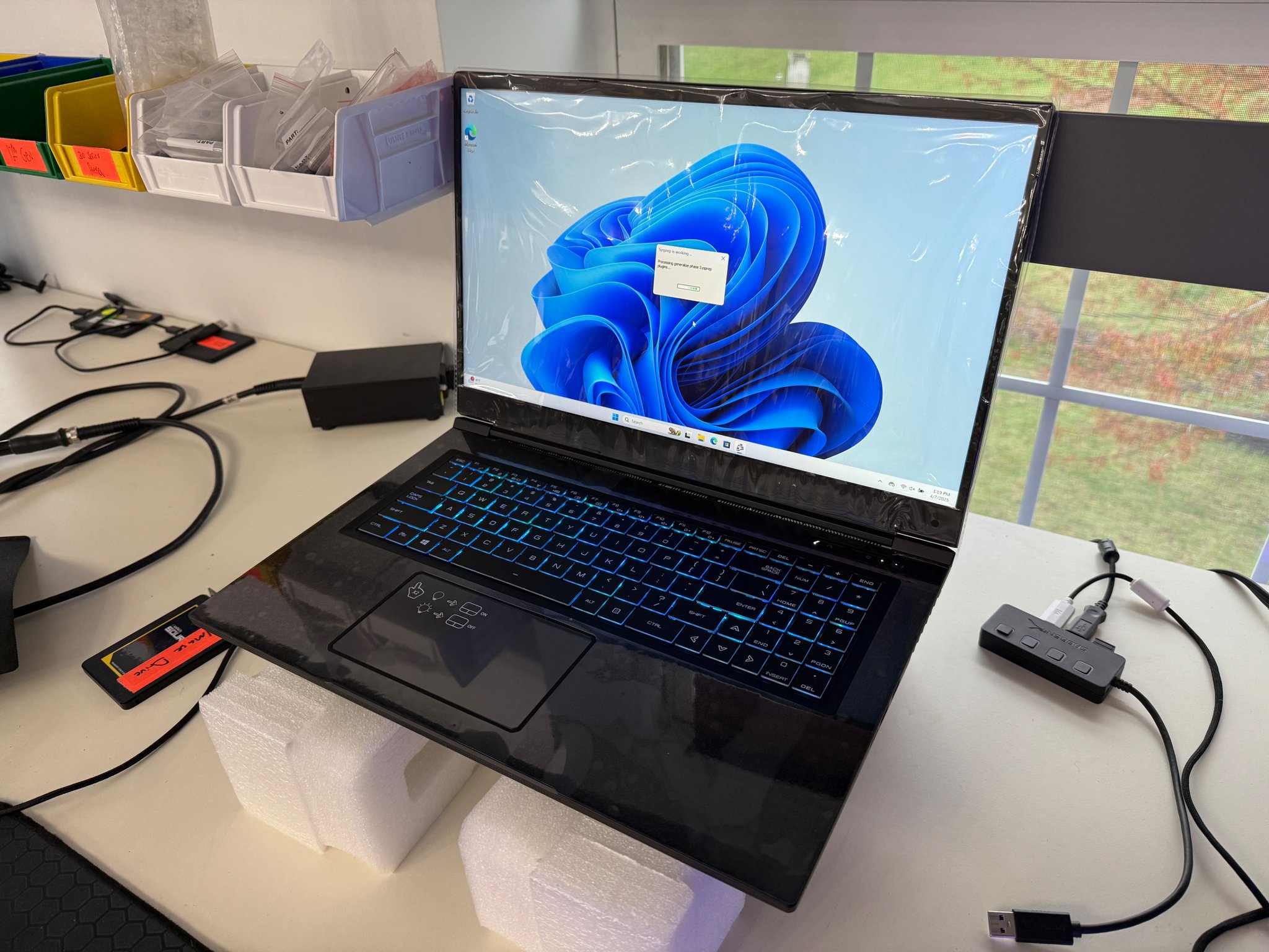 Eluktronics Max-17, AMD Ryzen 9 5900HX, RTX 3080, 16GB RAM, 1440p, 165HZ