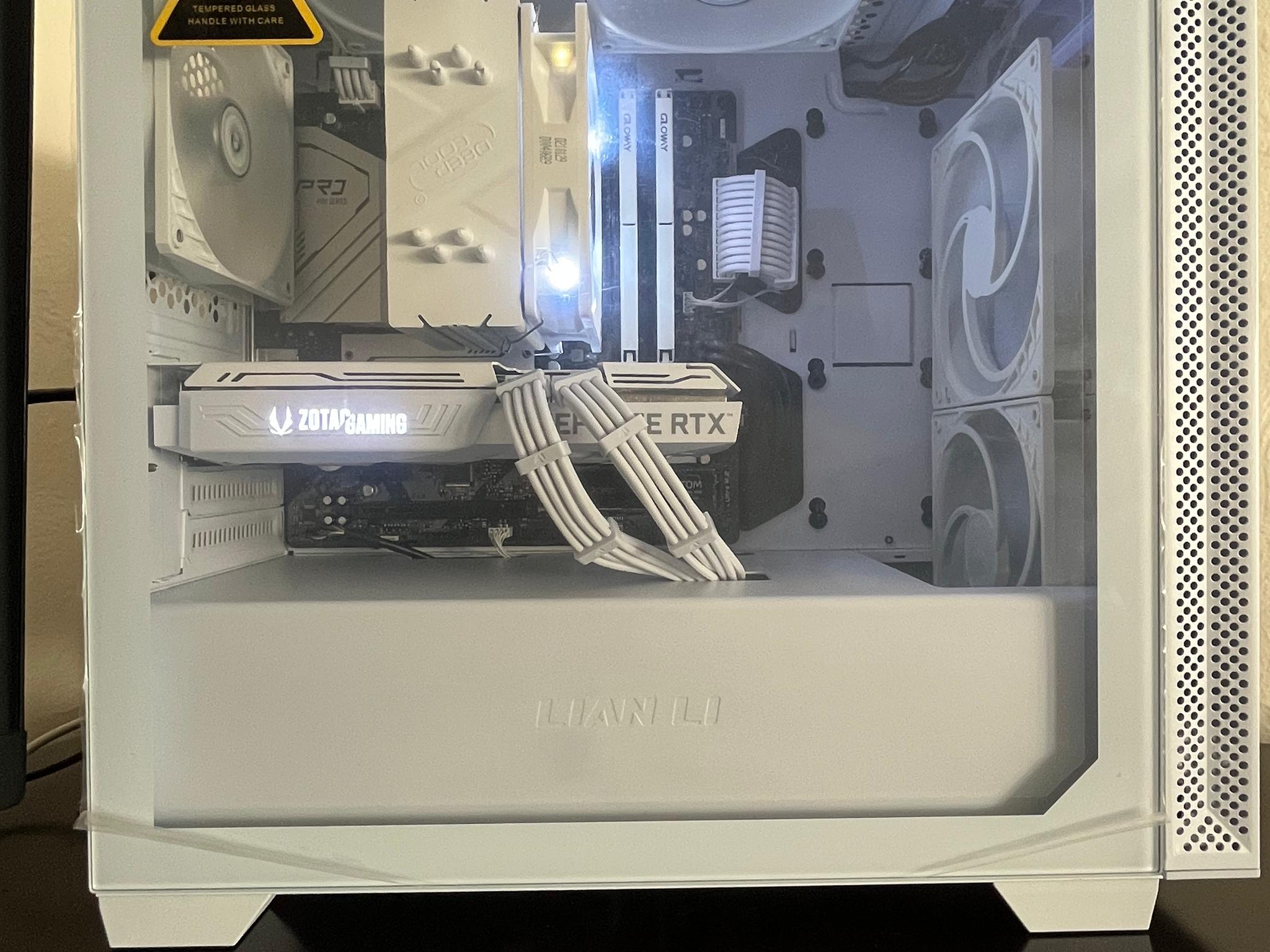 White-Out V3 Intel i5 11600K/RTX 3060 12GB