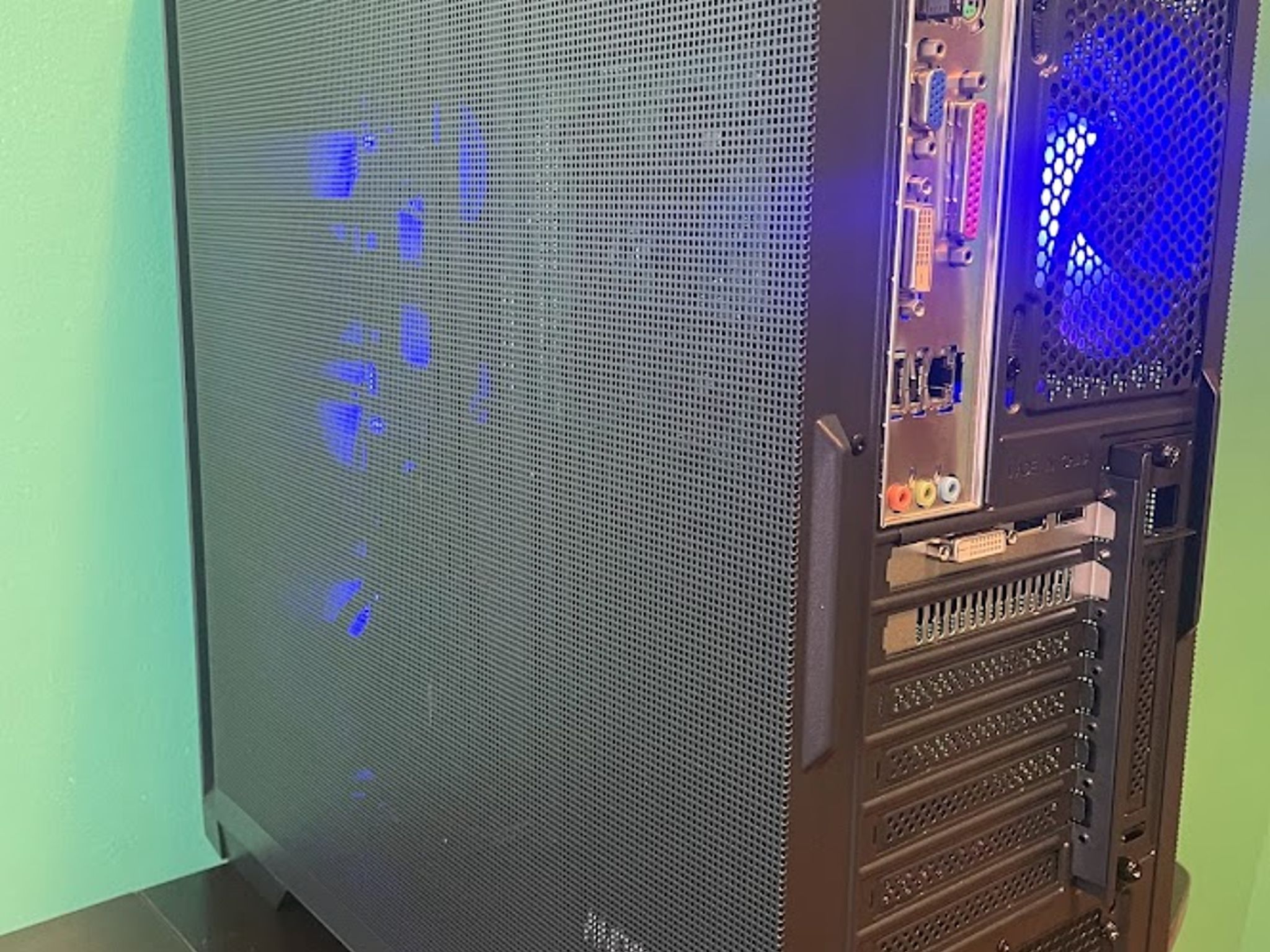 MESH Blue Gaming PC| Intel i5 / Amd RX580 / 8GB / 128GB SSD +500GB Win 10 Pro WiFi