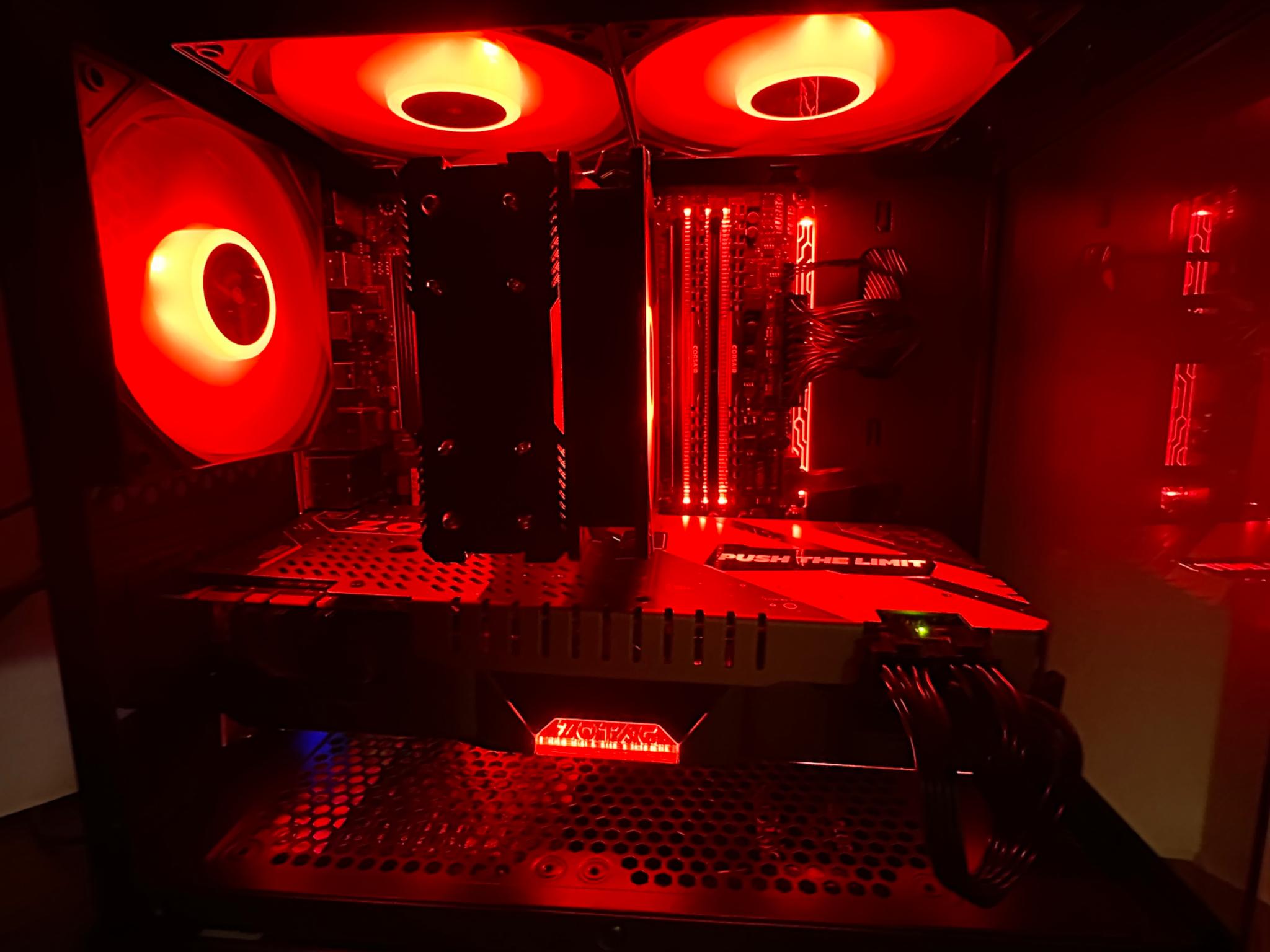GeForce GTX 1070　core i7 7700k デスクトップPC GTX 1070 | Core i7 7700k | 16GB DDR4 | 1.13TB | Windows 11