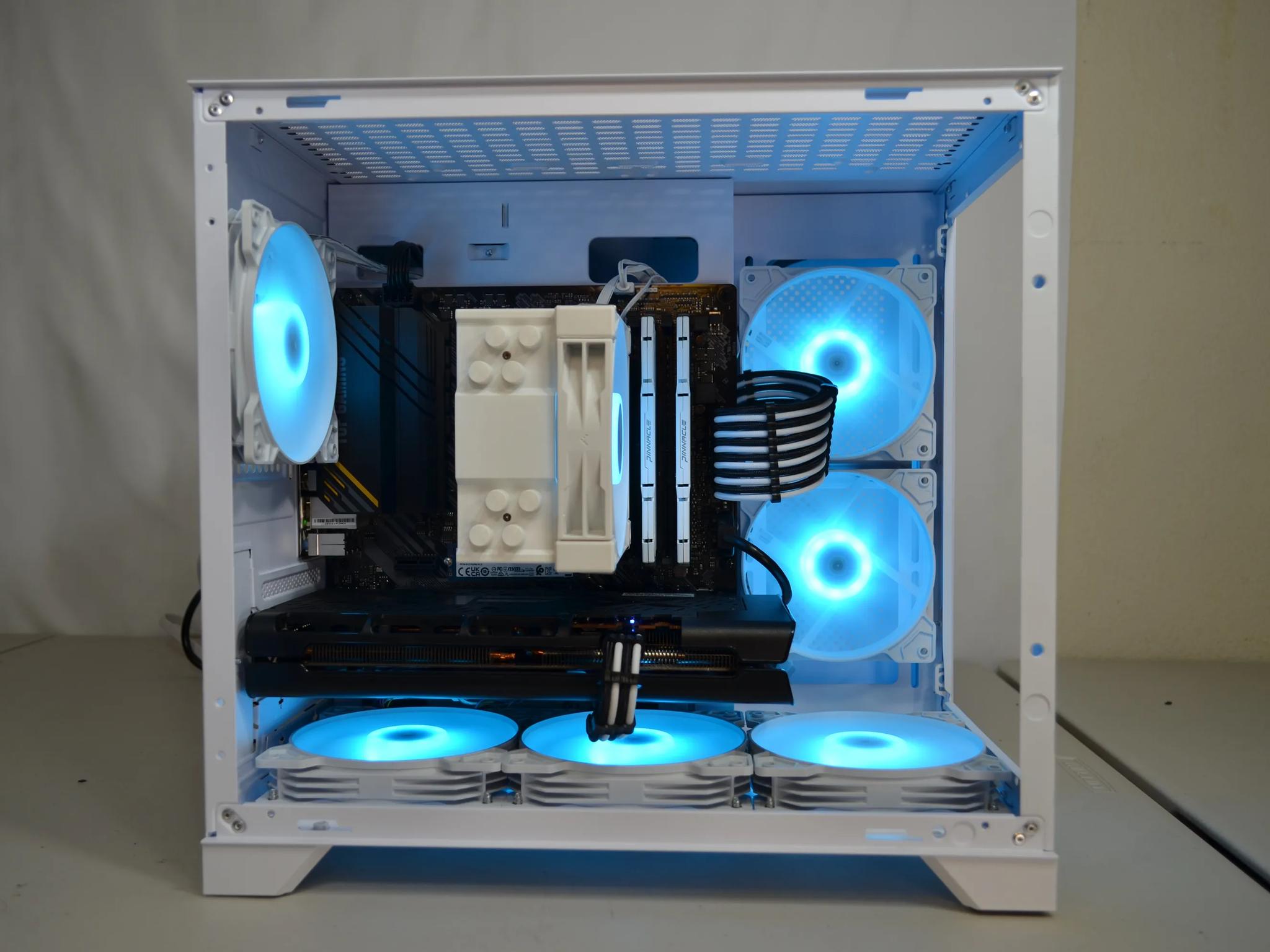 🧊Snowstorm❄️ | Ryzen 5 CPU | RX 5600 XT (Better than RTX 2060) | 1 TB NVMe
