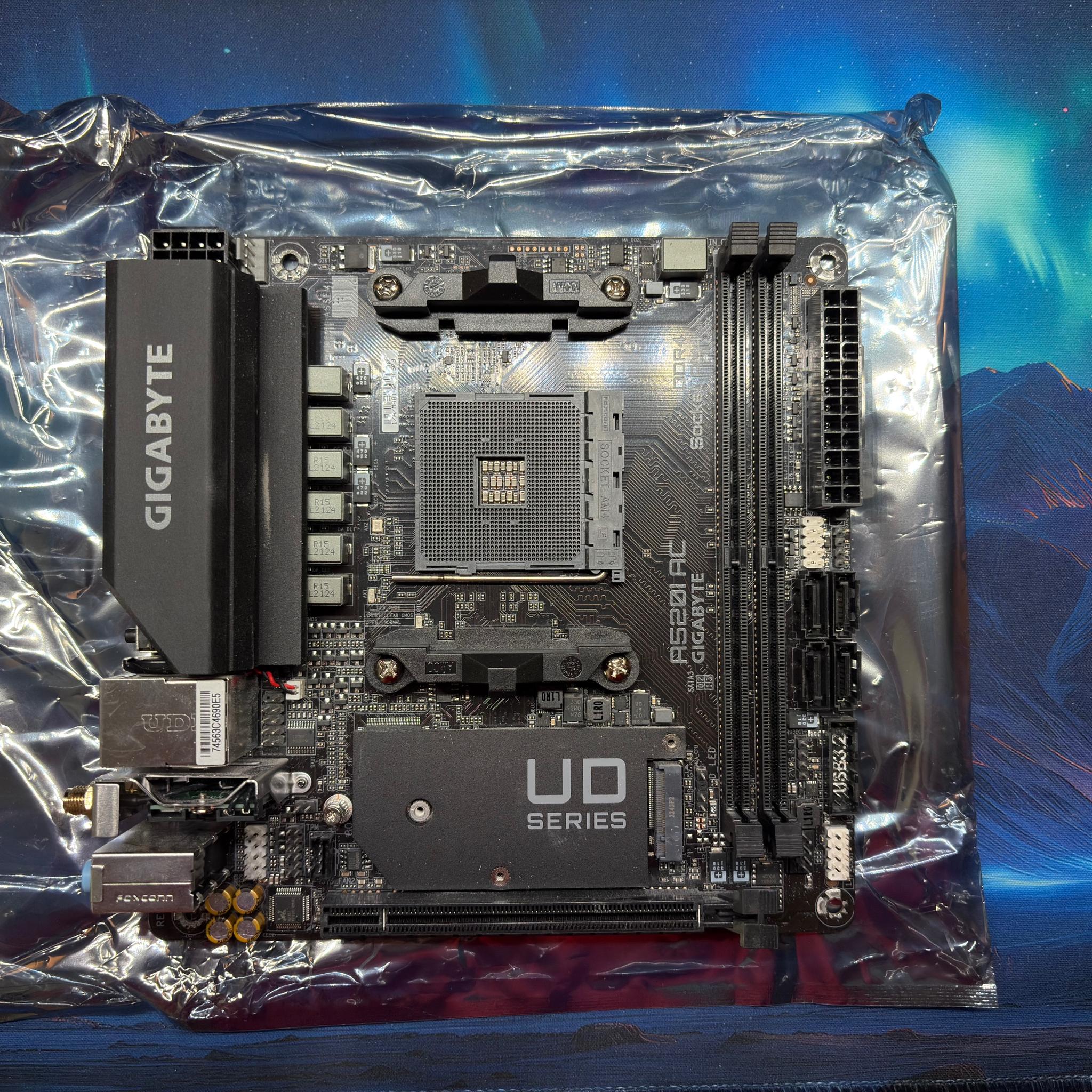 Gigabyte A520I AC, AMD AM4, Mini ITX