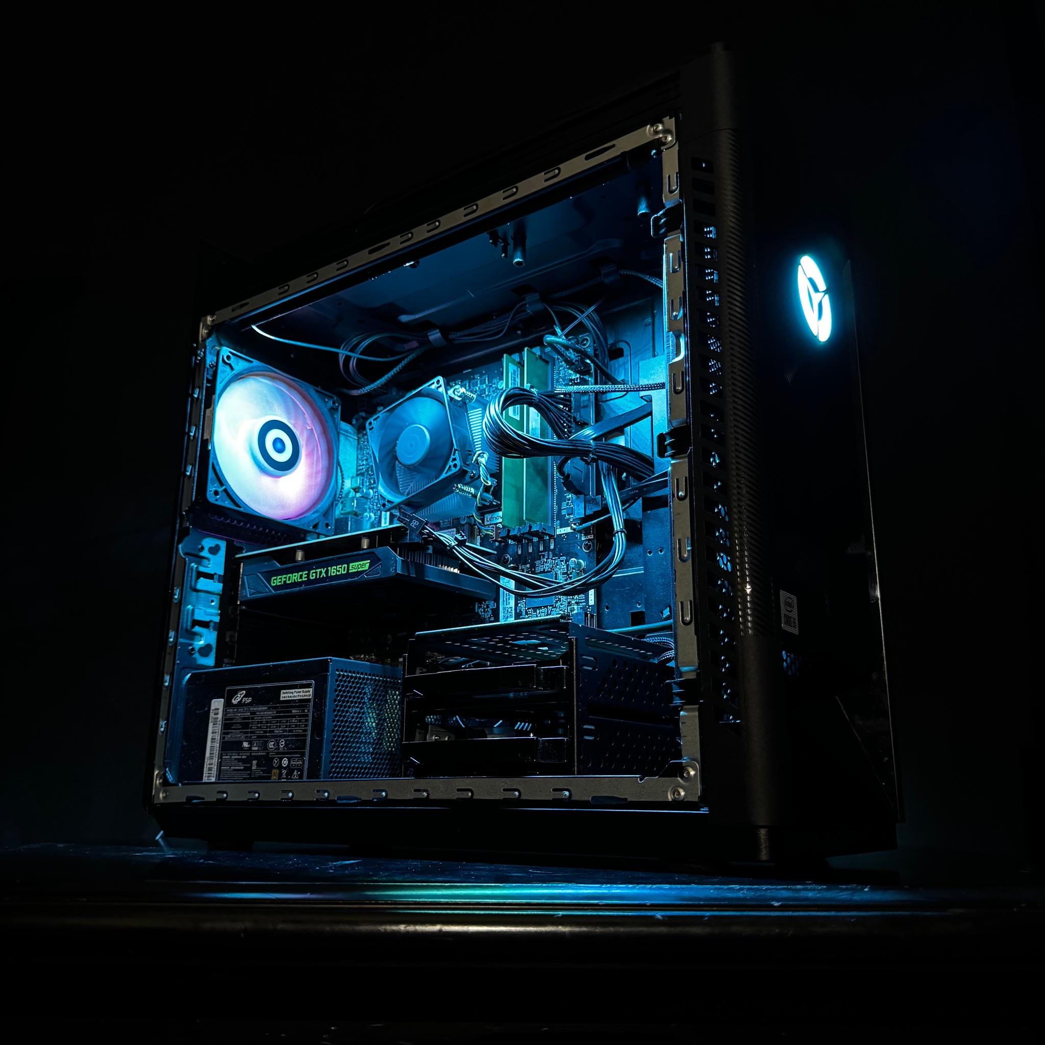 GTX 1650 Super | i5-10400F | 16GB DDR4 | 256GB NVMe SSD + 1TB HDD