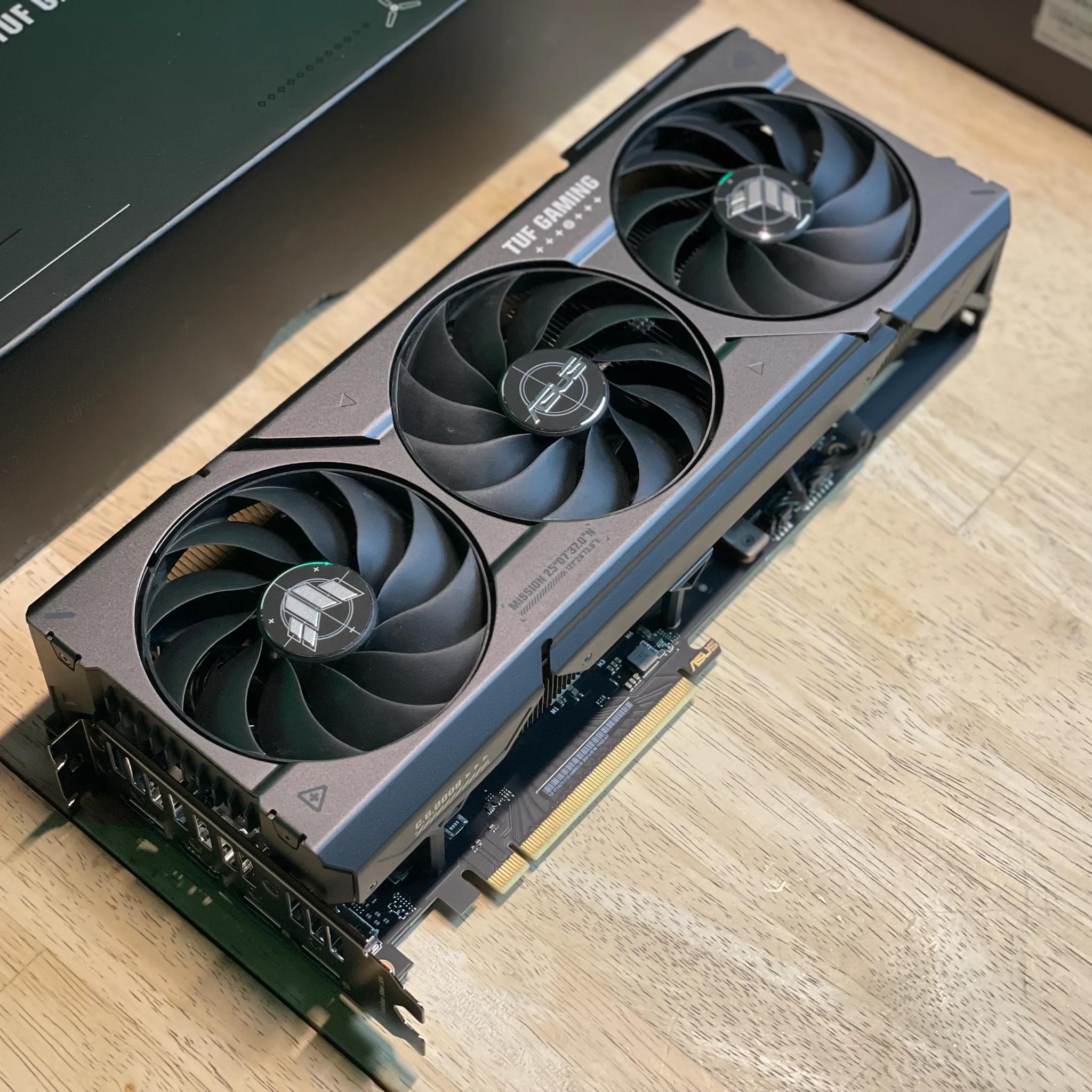 ASUS TUF RTX 4070 12GB Gaming OC