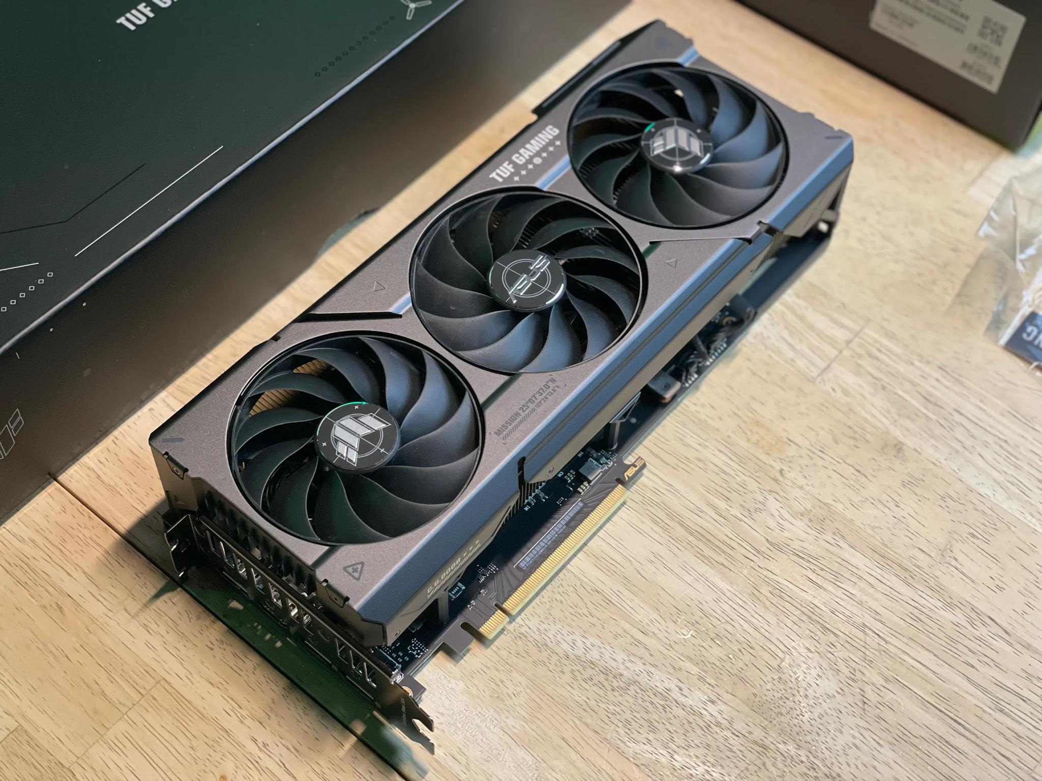 ASUS TUF RTX 4070 12GB Gaming OC
