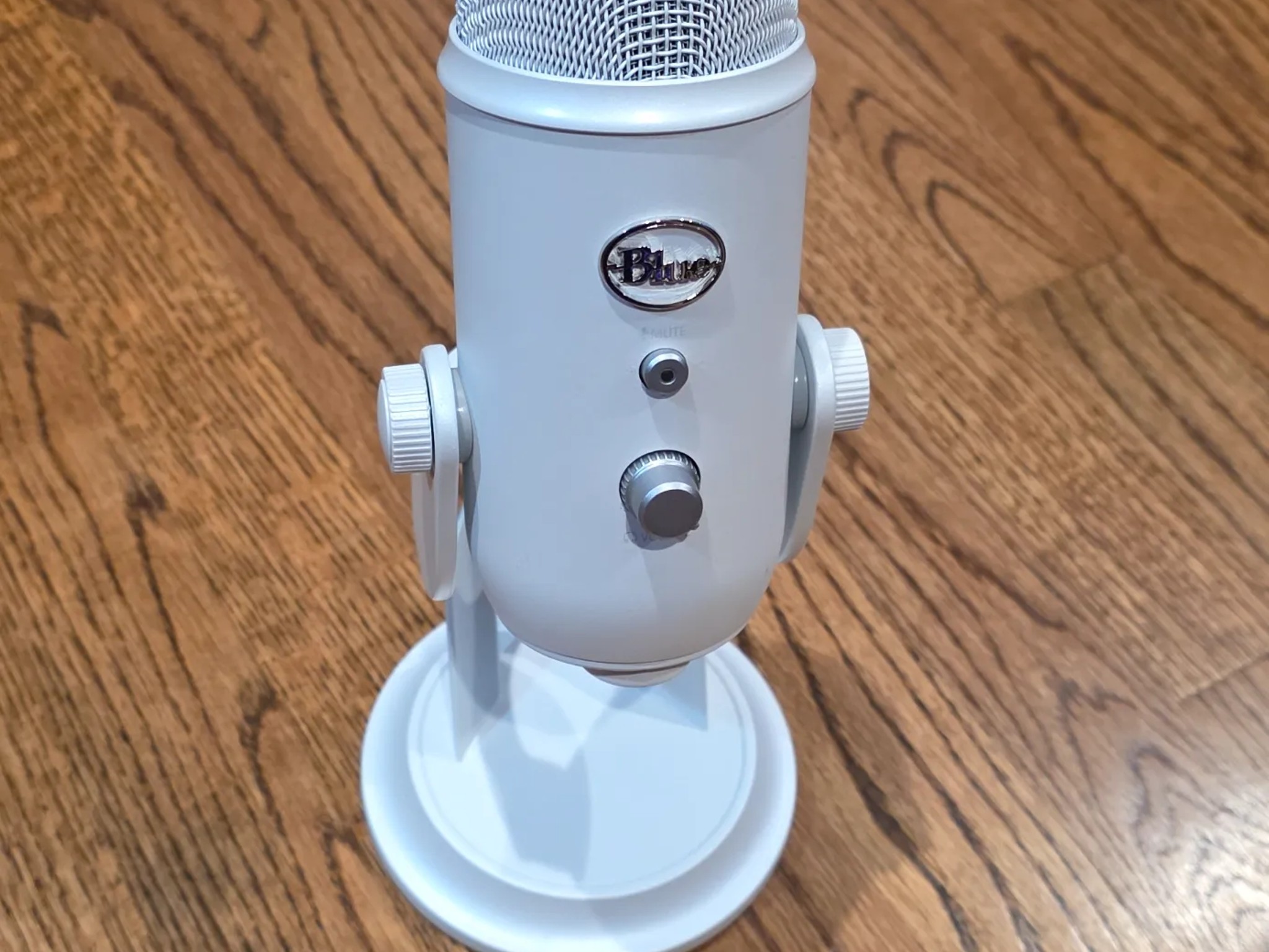 Logitech - Blue Yeti Professional - White Mist