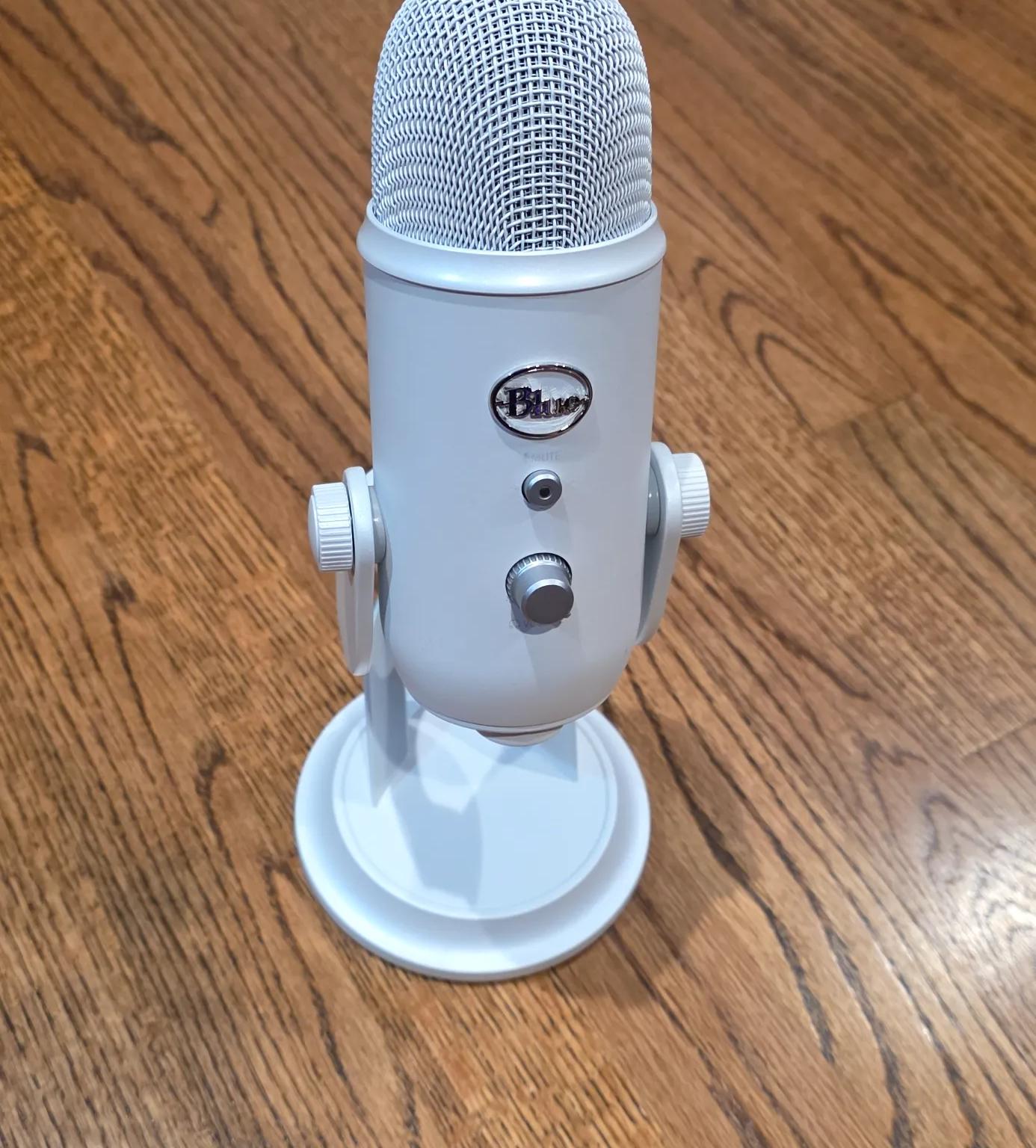 Logitech - Blue Yeti Professional - White Mist