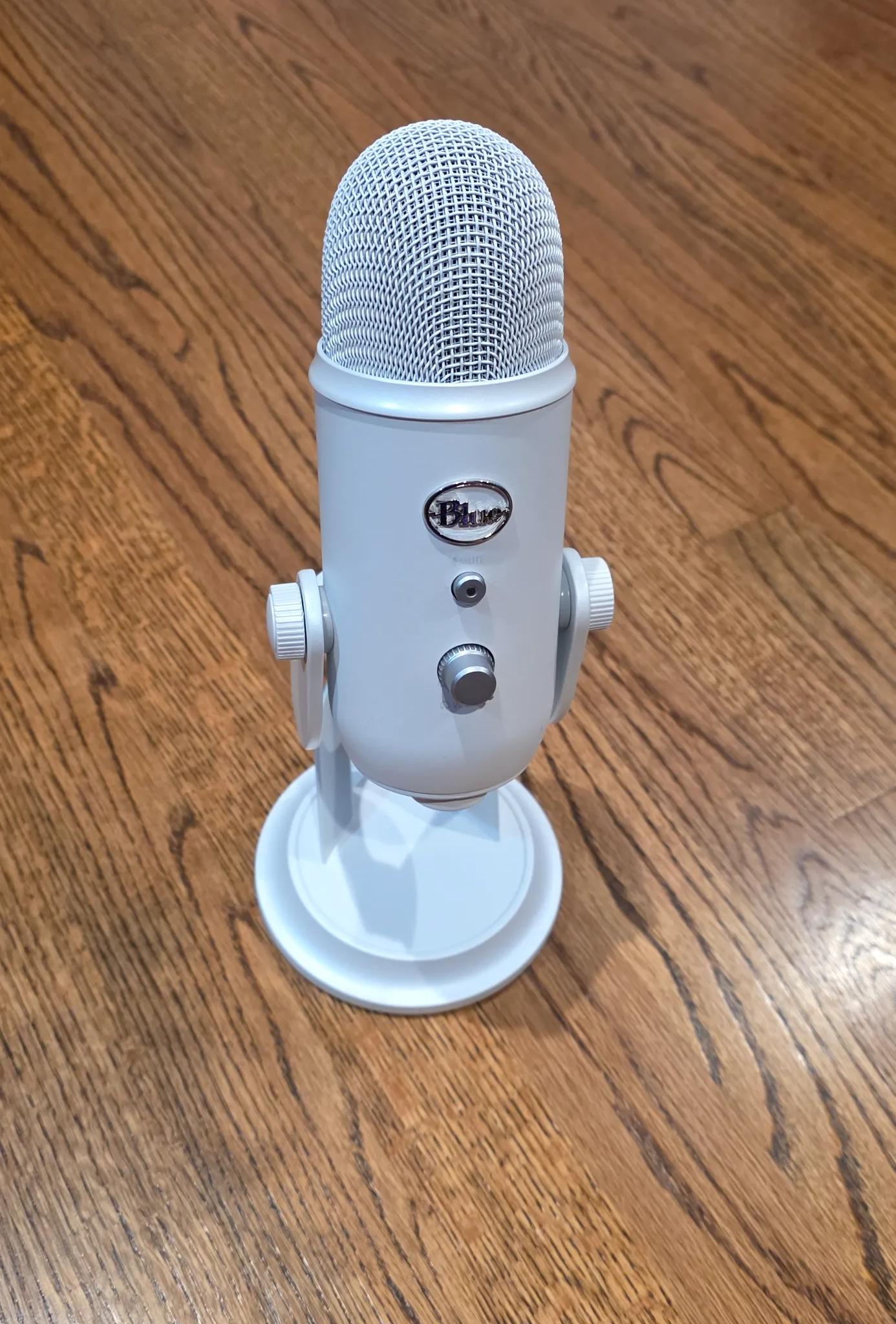 Logitech - Blue Yeti Professional - White Mist