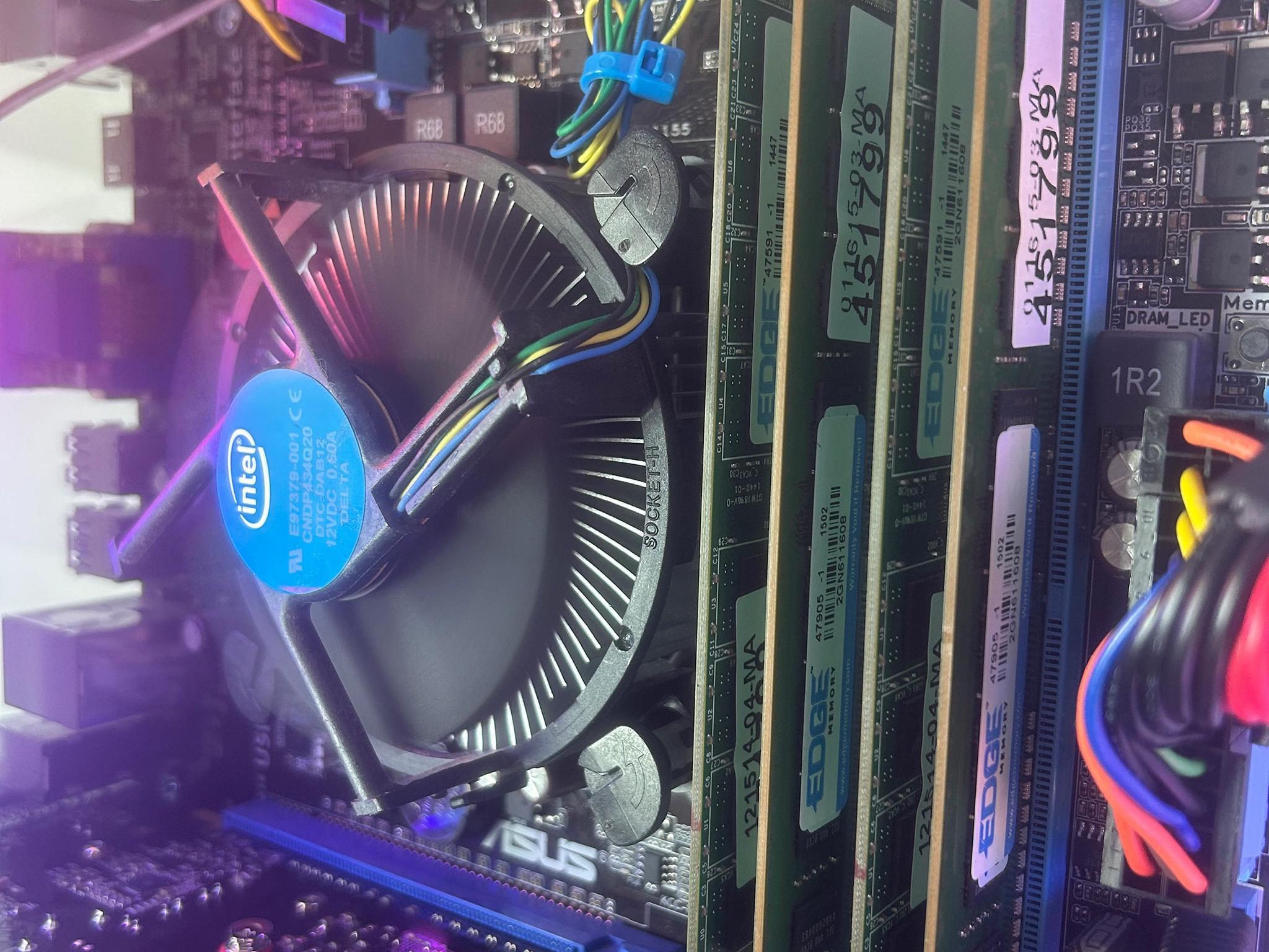 🥶❄️-Glacier Peak🥶❄️ - i5 3470 GTX 970 8GB Ram 480GB SSD