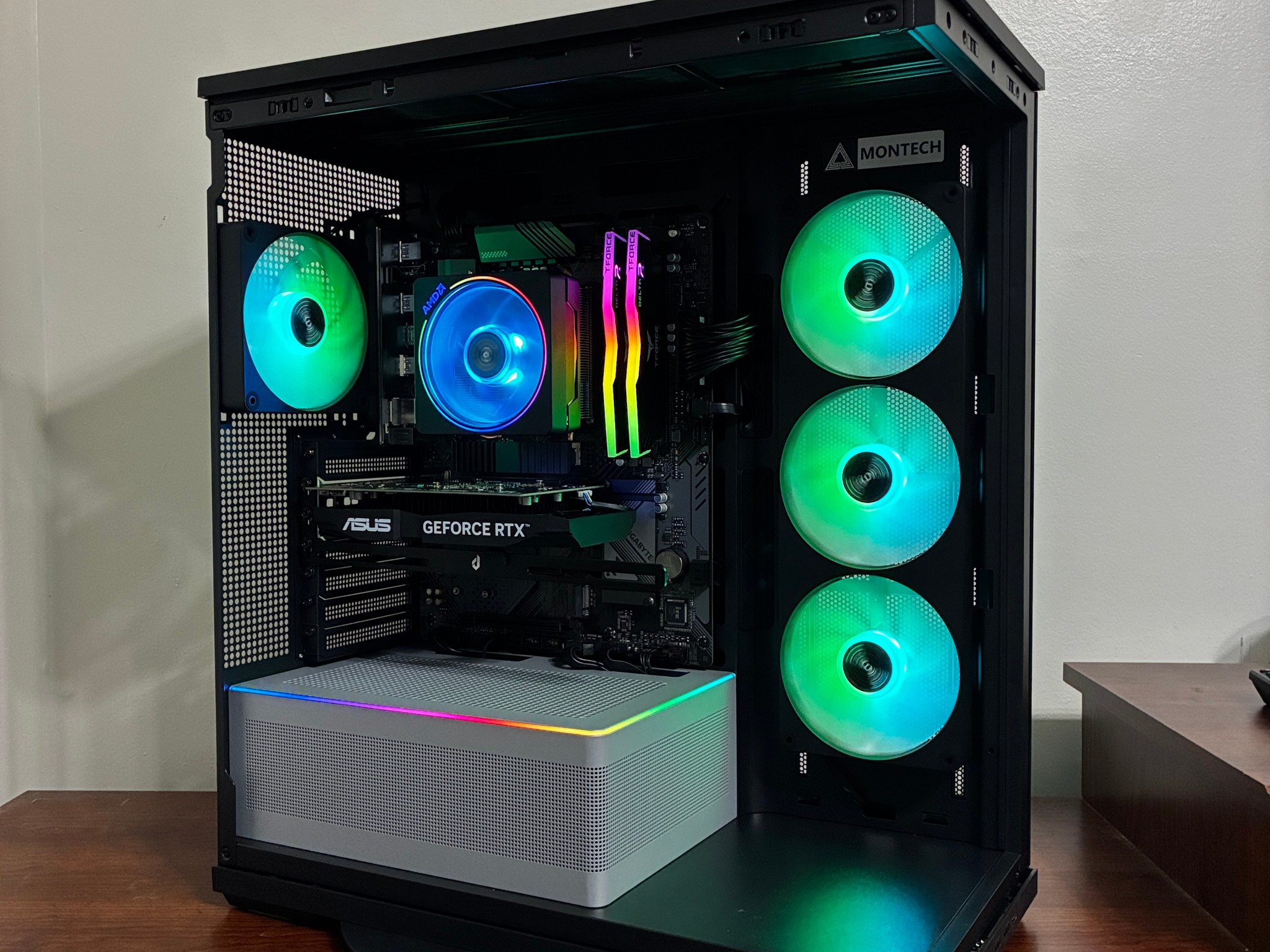 GeForce RTX 3050 | 1.2 TB SSD | Ryzen 5 5500 | 16GB RAM