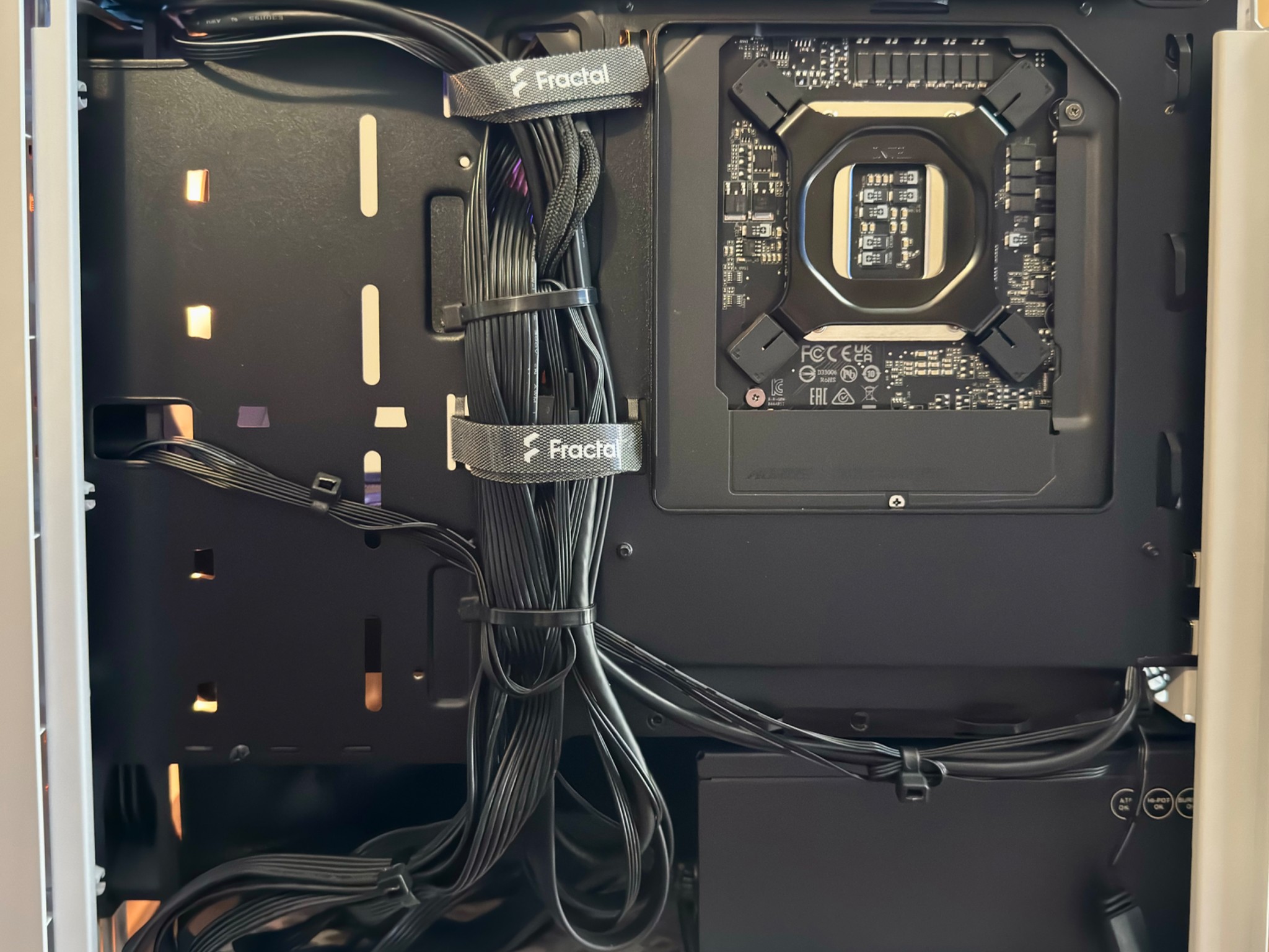 1440p Gaming PC - Intel i5 14600K, NVIDIA RTX 5070, 32GB DDR4, 2TB NVMe SSD