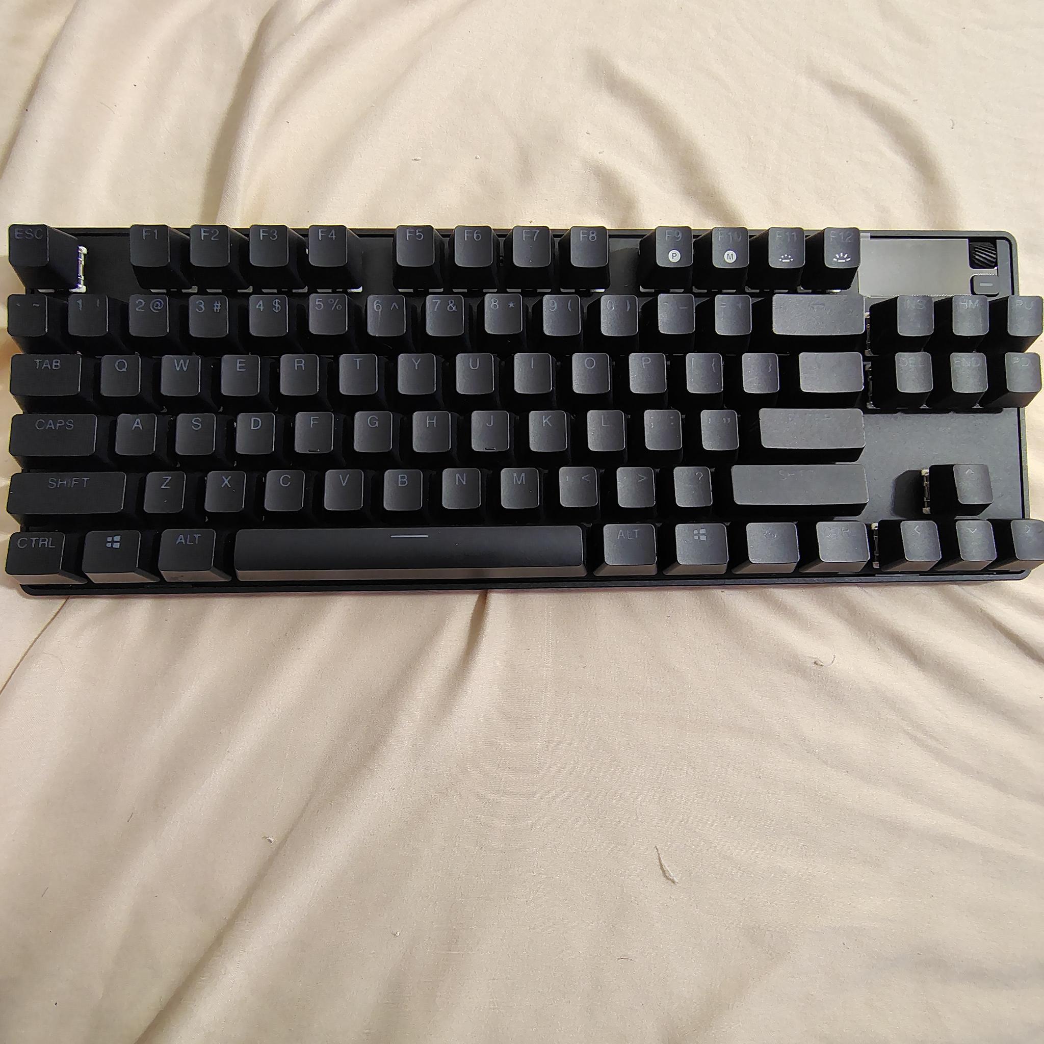 SteelSeries Apex Pro TKL Wireless Gaming Keyboard OmniPoint RGB – Excellent Condition No Box
