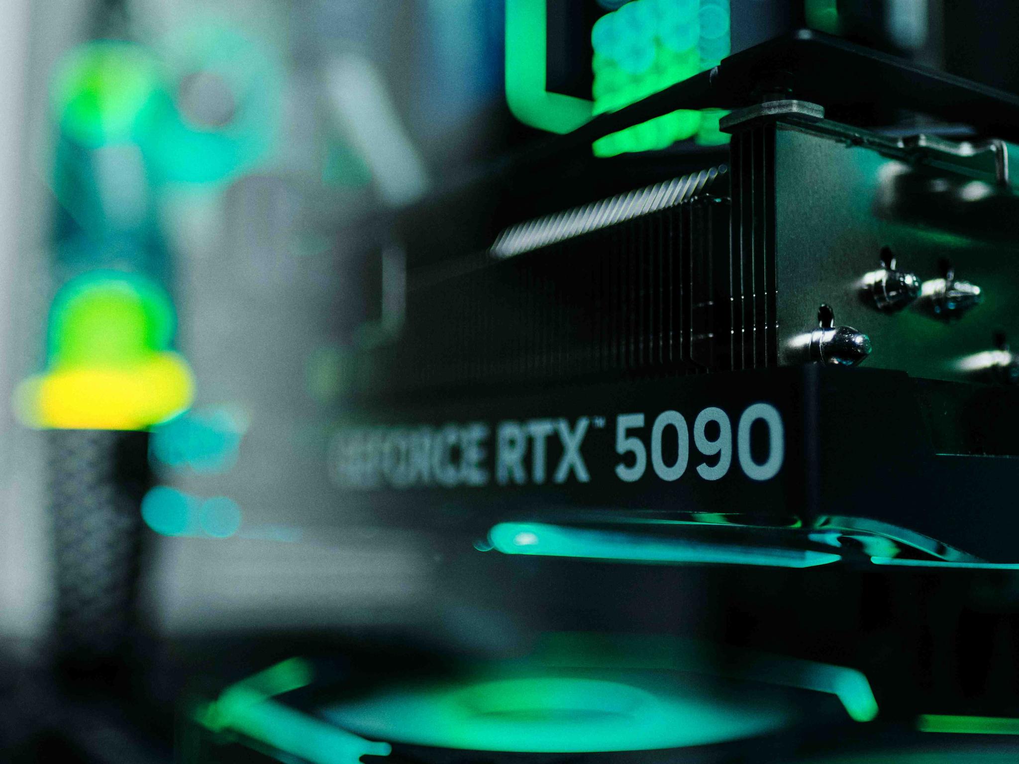 High-End 5090 OC Gaming & AI PC - RTX 5090 OC + 64GB DDR5 + AMD Ryzen 9 7950X