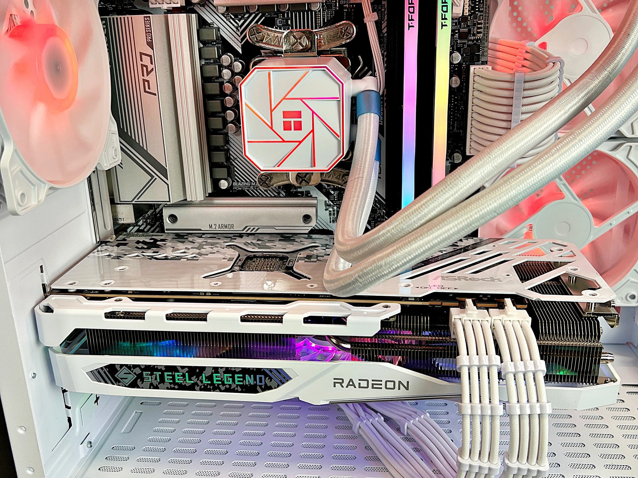 Liquid Cooled Ryzen 5 7500F RX 7800 XT 32GB DDR5 RAM 1TB M.2 WIFI 6E Win 11 Gaming PC
