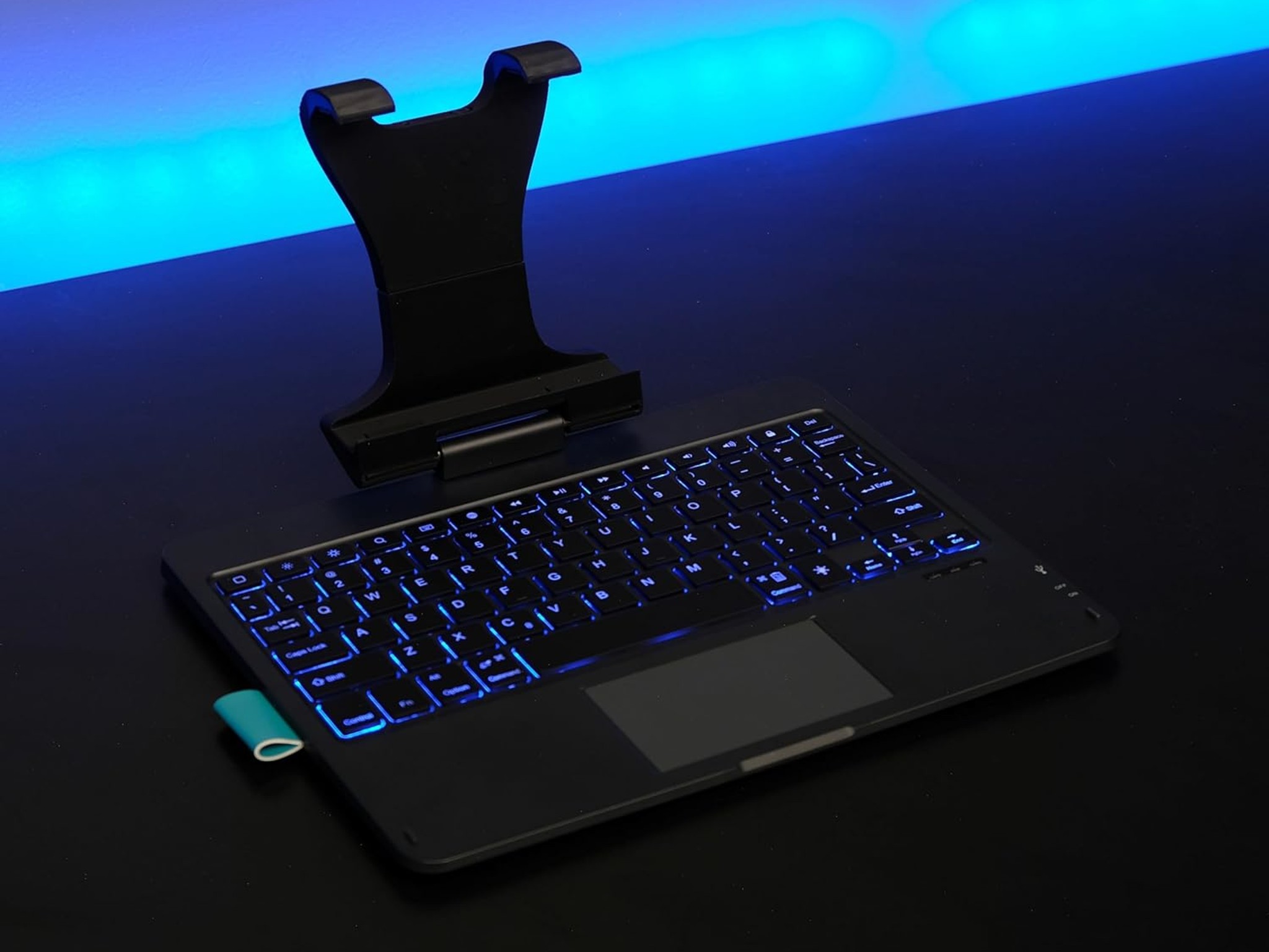 Invensic DeckTop - Steam Deck Keyboard and Bluetooth Trackpad Mouse with Multicolor LED