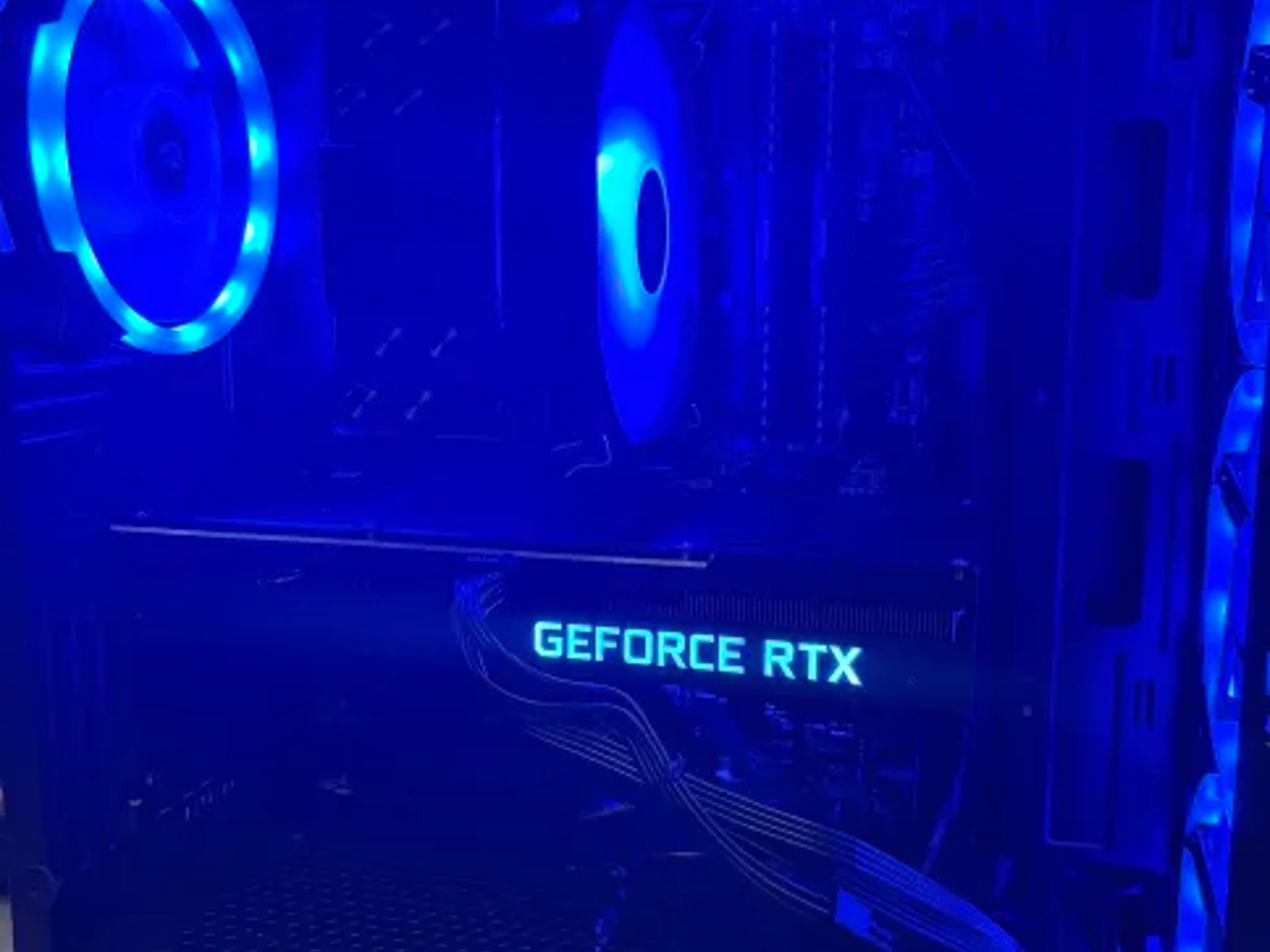 Gaming PC (RTX 3070, R5 5600x, 32GB)