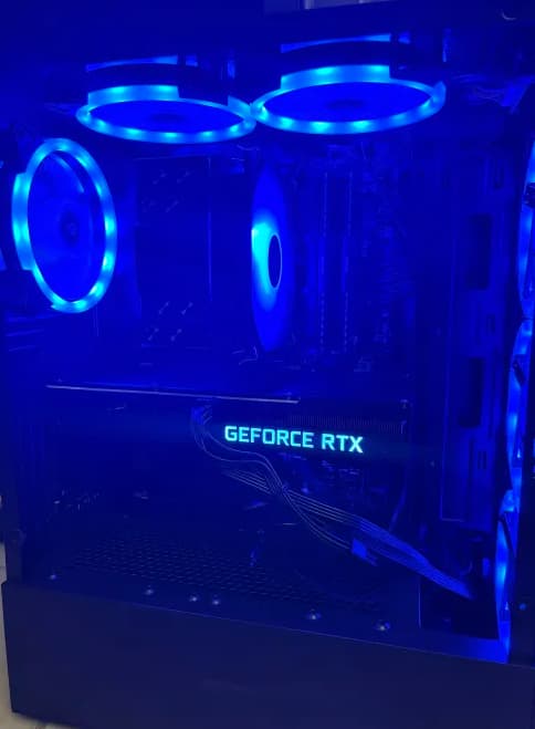 Gaming PC (RTX 3070, R5 5600x, 32GB)