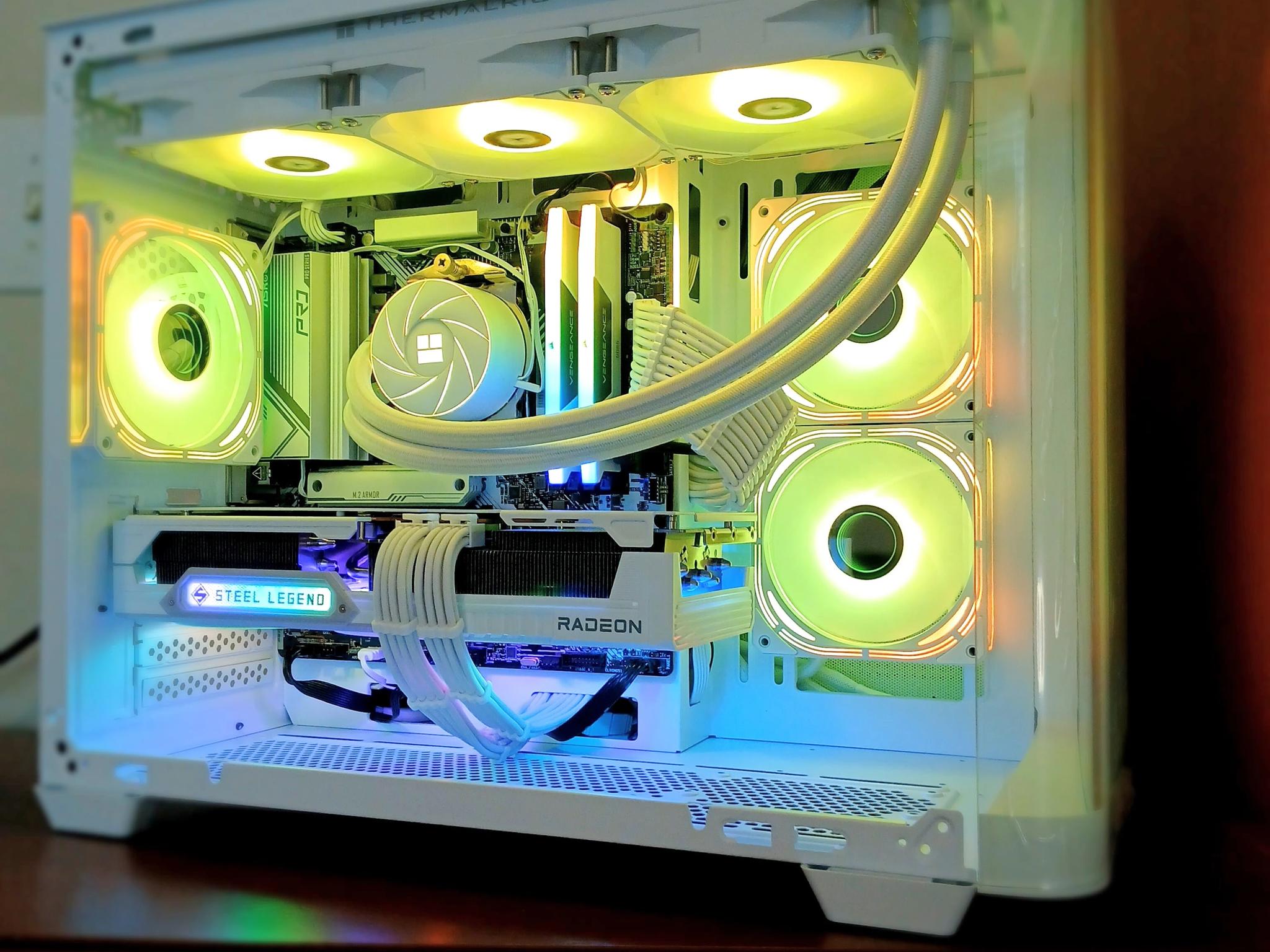 All White 4K Gaming | RX 9070 XT 16GB | Ryzen 7 7700 | 32GB RAM