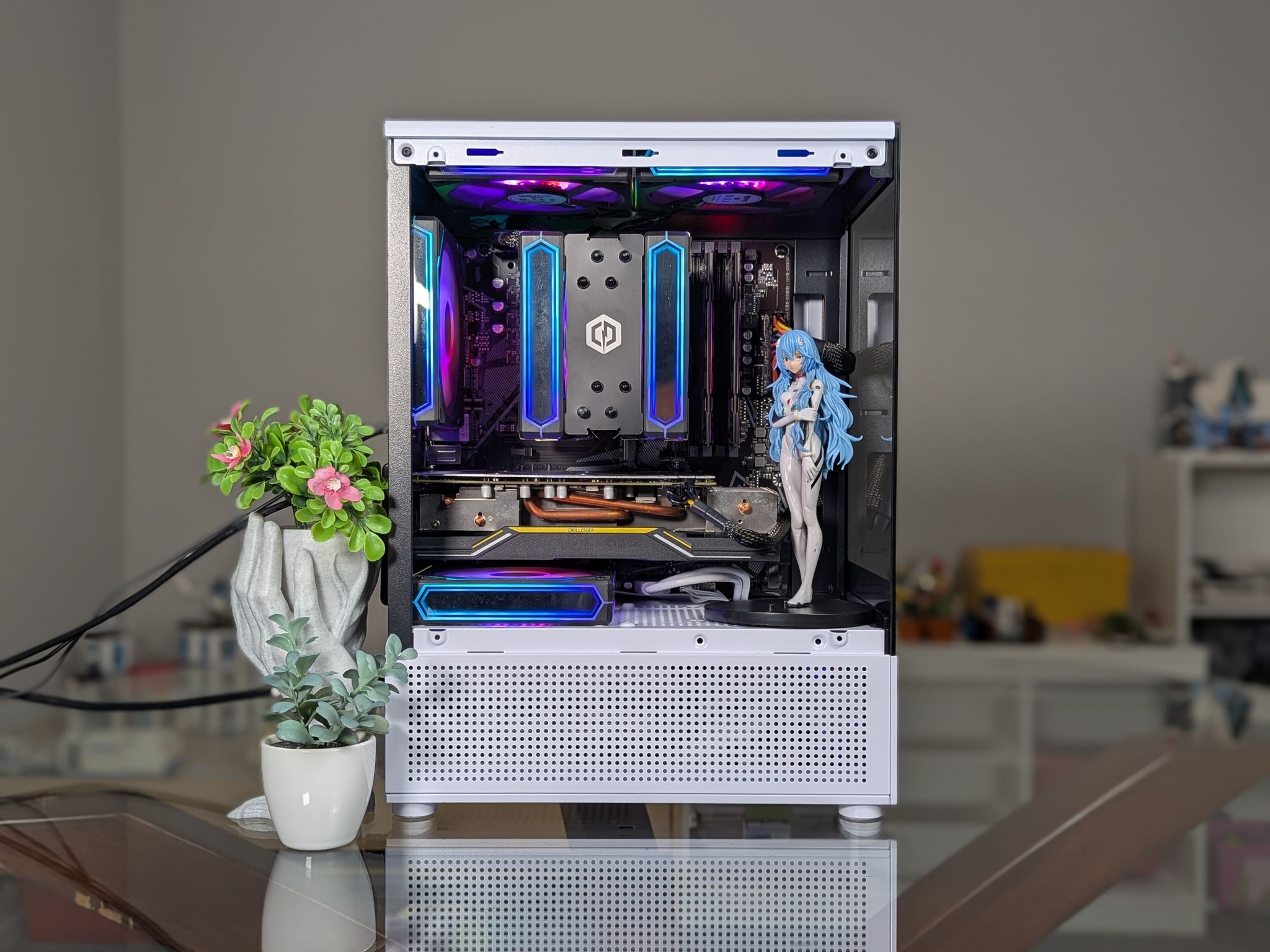 The Aesthetic White & Black | Ryzen 5 CPU + RX 5600XT GPU | 16GB RAM | 512GB SSD