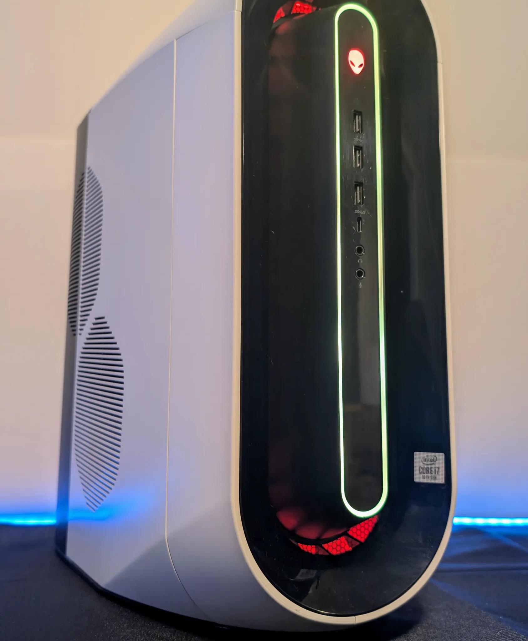 I7 10th Gen RTX 2070 SUPER Alienware Gaming/Streaming PC