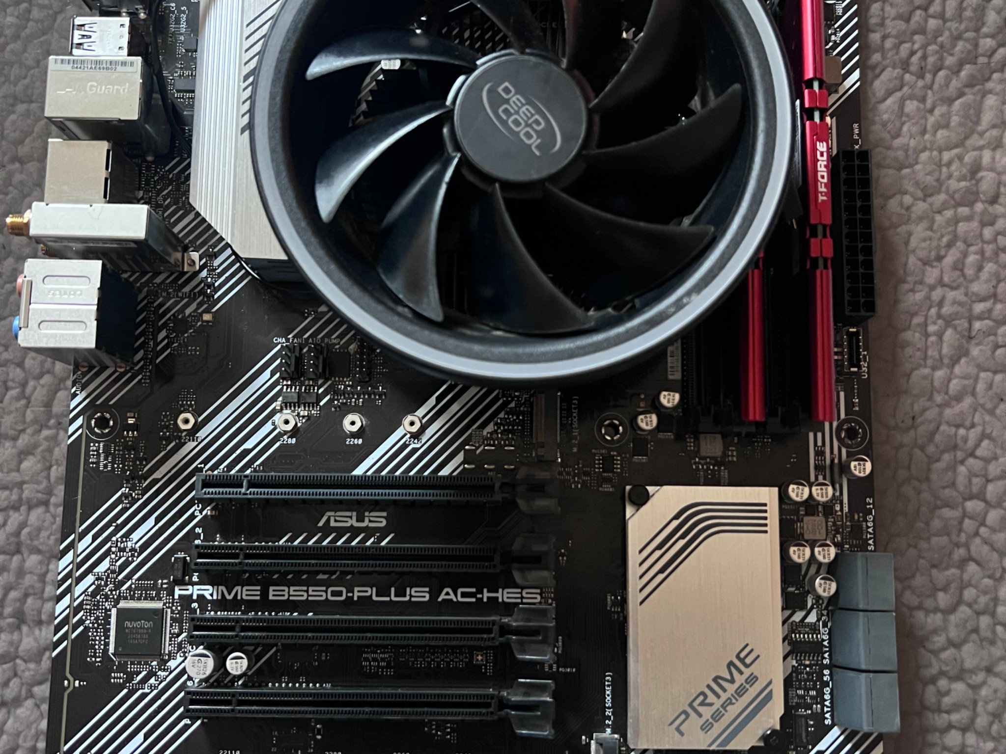 Asus PRIME B550-PLUS AC-HES / Ryzen 5 5500 / 16gb DDR4 @ 3600Mhz W/ DeepCool UD551 aircooler