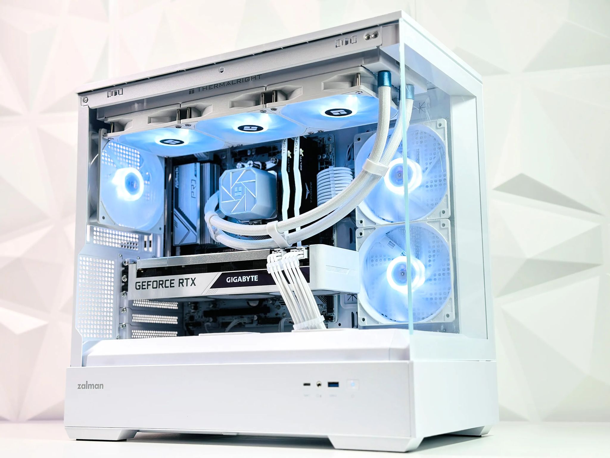 🤍🐻‍❄️Gaming PC▪️Nvidia RTX 3070 8GB▪️AMD Ryzen 7 5700X 8 core▪️32GB DDR4 ▪️ 1TB SSD NVME