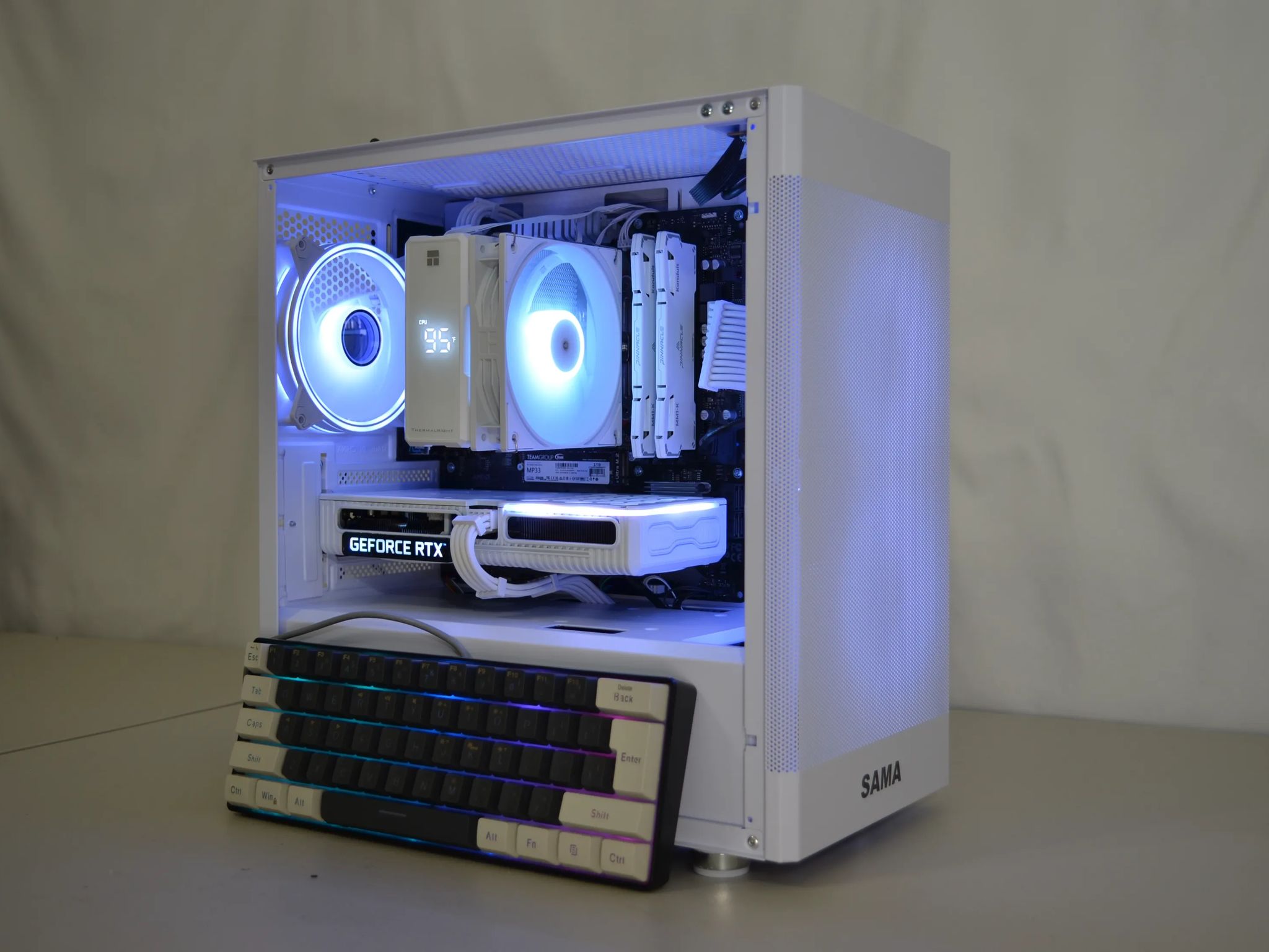 ⚪White Out V3⚪ Free Keyboard!⌨️ - RTX 3060ti | Ryzen 5 5500 | 1tb NVMe | Windows 11 FULLY ACTIVATED