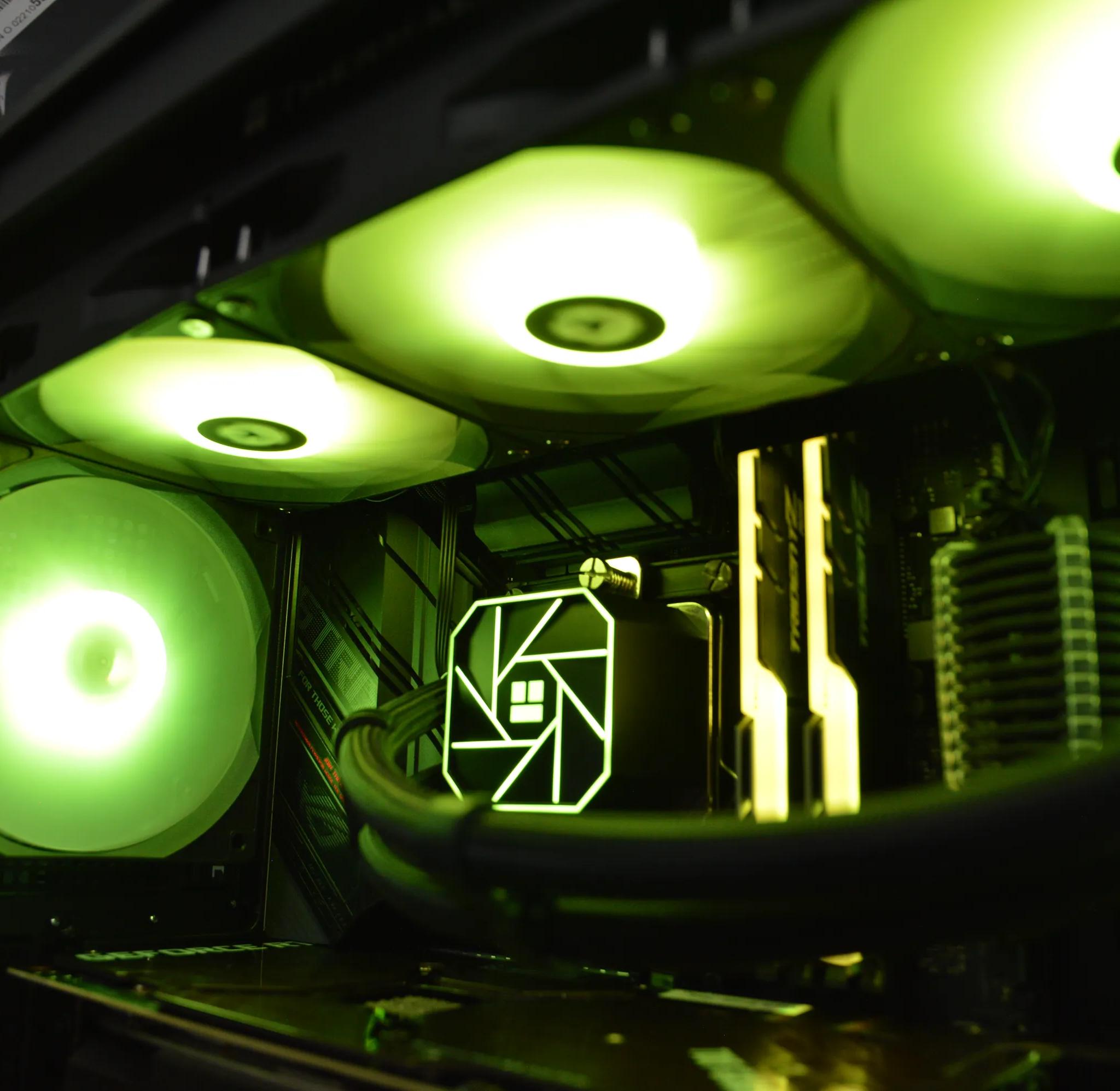 👾👾| RTX 3080 10GB| INTEL i7-11700KF | 32 GB DDR4 RAM | 1TB NVME SSD + 2TB HDD | The Beast |