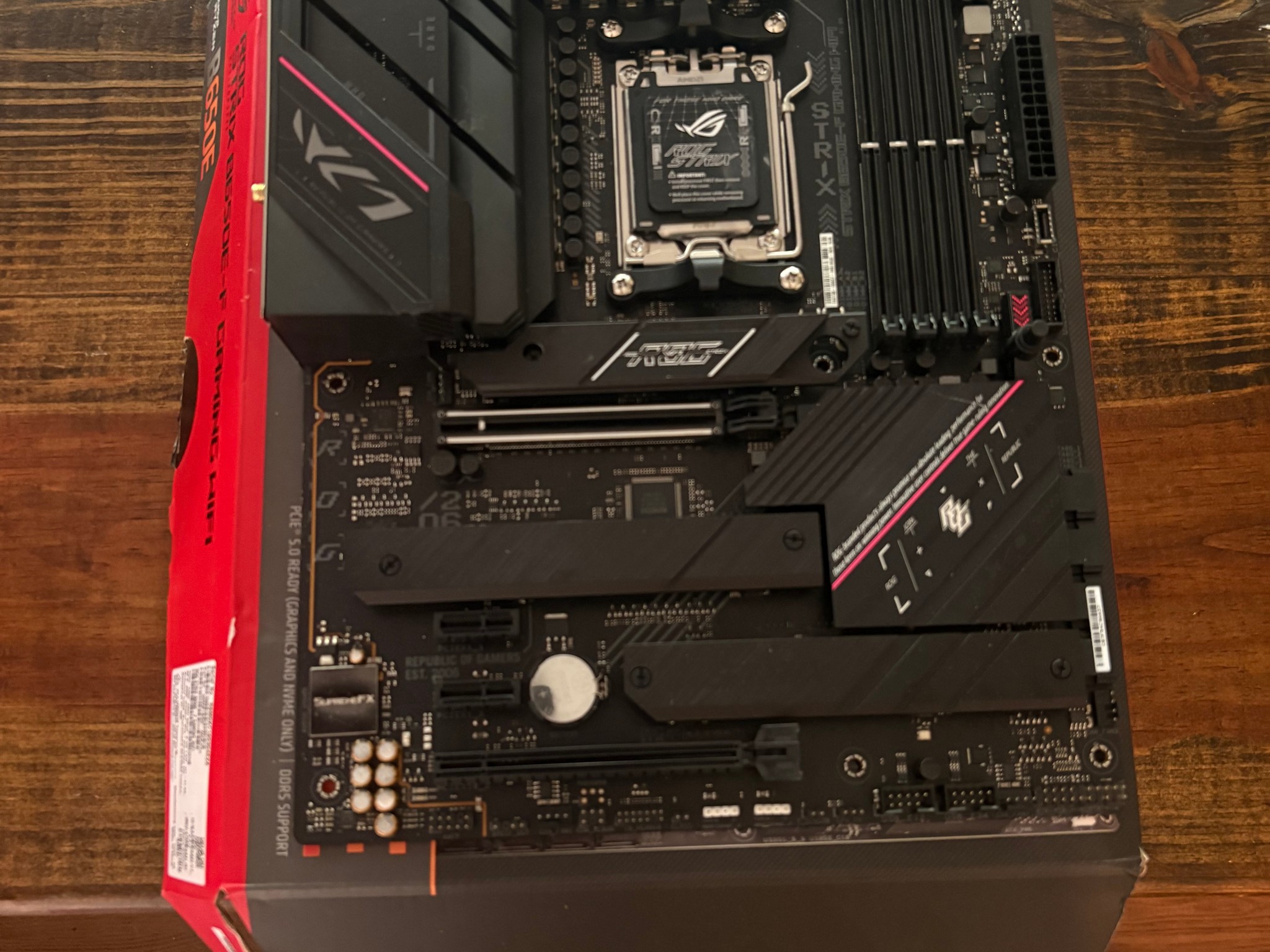 Used like new condition ASUS ROG AM5 gaming motherboard