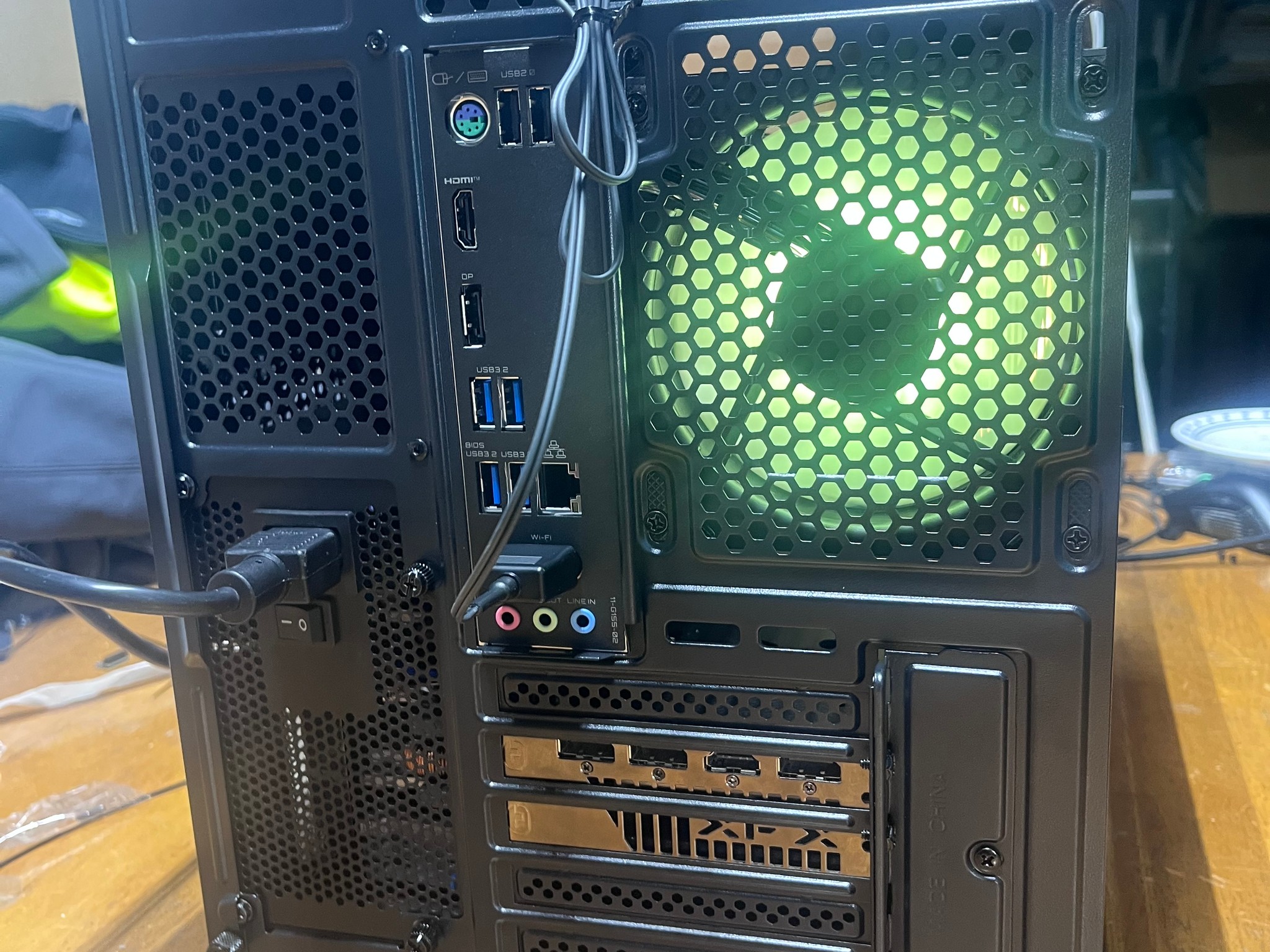 RX 7600 | Ryzen 5 5500 | 16GBs RAM | 1.5GB SSD | Gaming PC