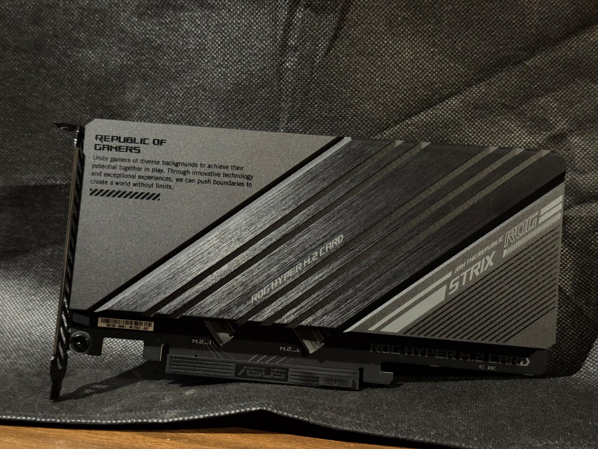ASUS ROG HYPER M.2 PCIe Card - Gen5 PCIe Ready (2 x M.2 Expansion)