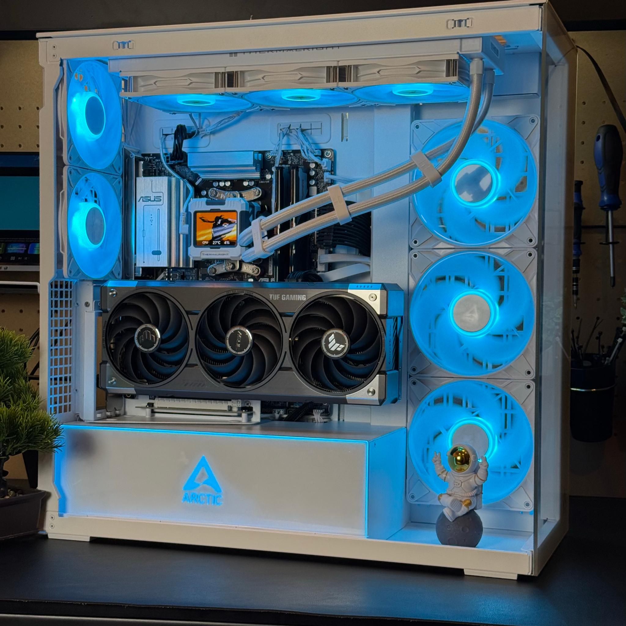 4K ARTIC Gaming PC | RTX 5070 Ti | Ryzen 7 9800x3D | 32GB DDR5 RAM | 4TB | 1000w PSU | Win 11