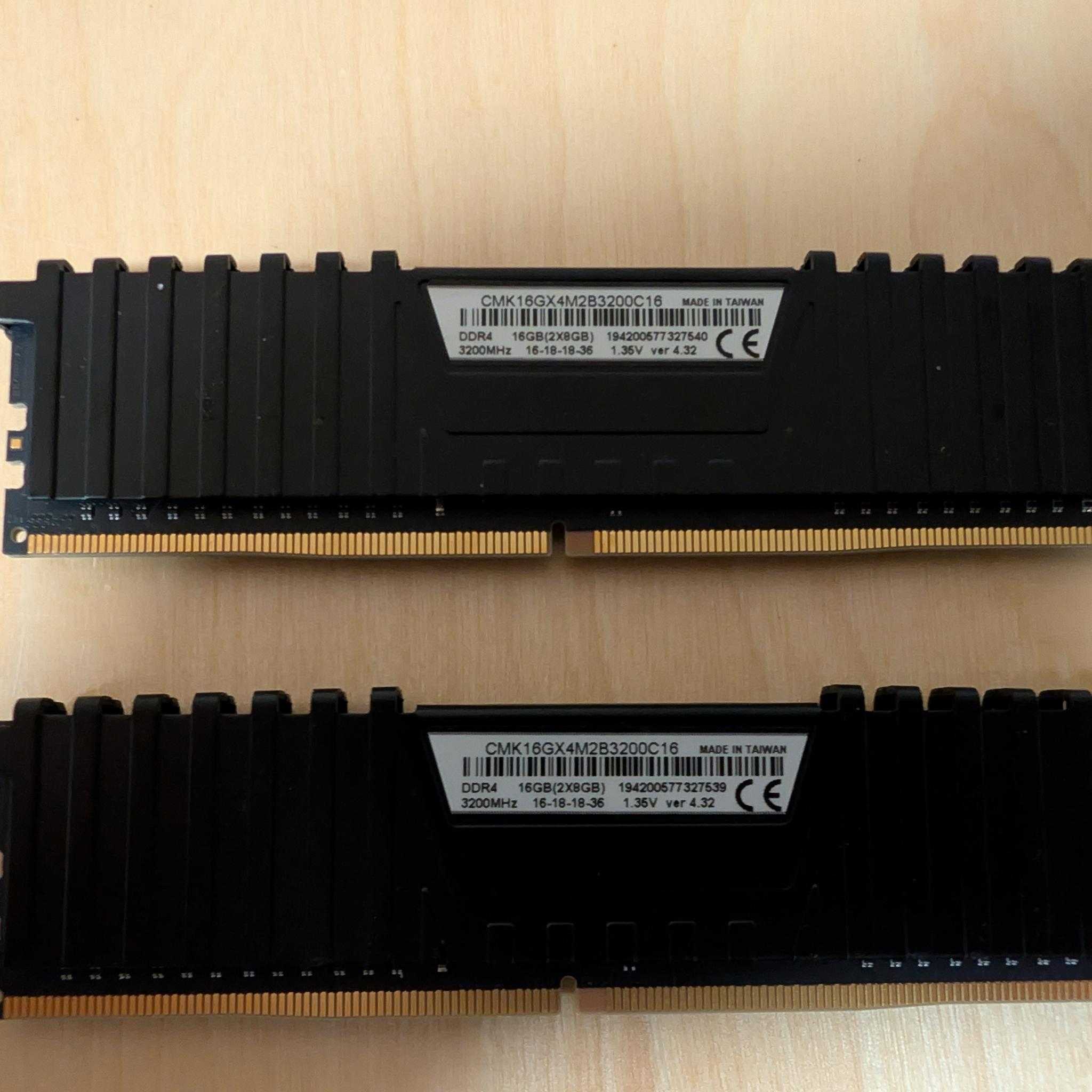 Corsair Vengeance LPX 16GB (2x8GB) DDR4 3200MHz C16 Desktop RAM - Black