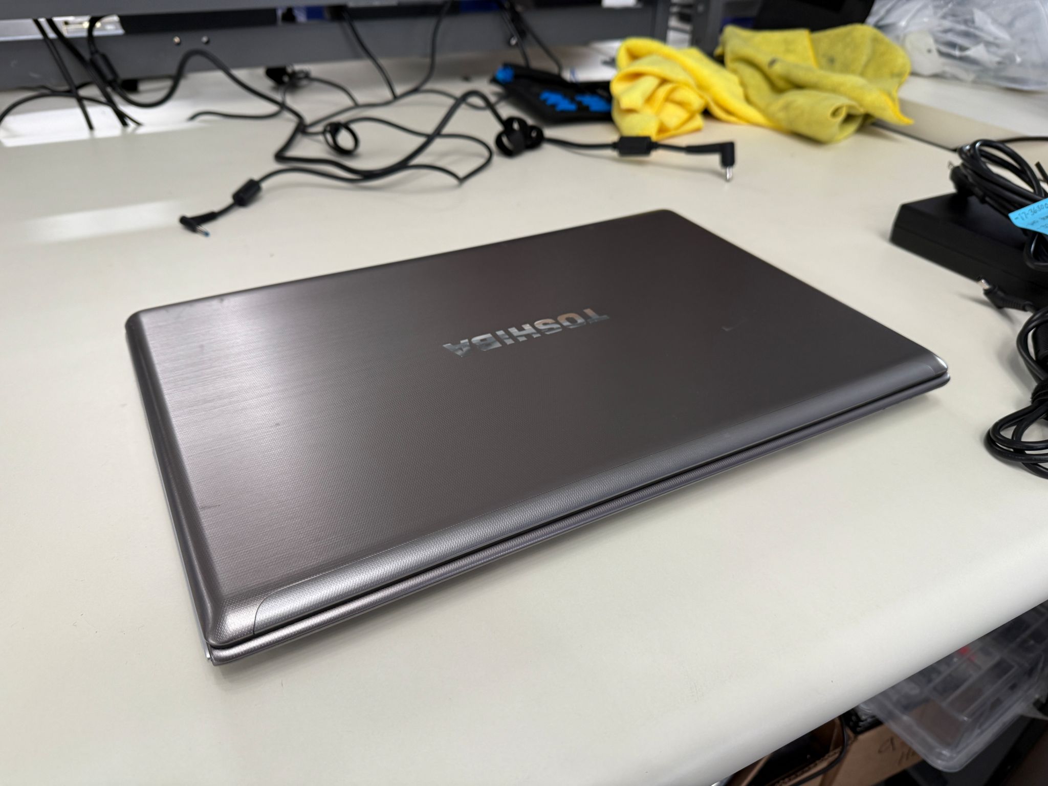 Toshiba Satellite P870- i7-3630QM+GeForce GT 630m+ 32GB Ram+ 256 SSD+W10