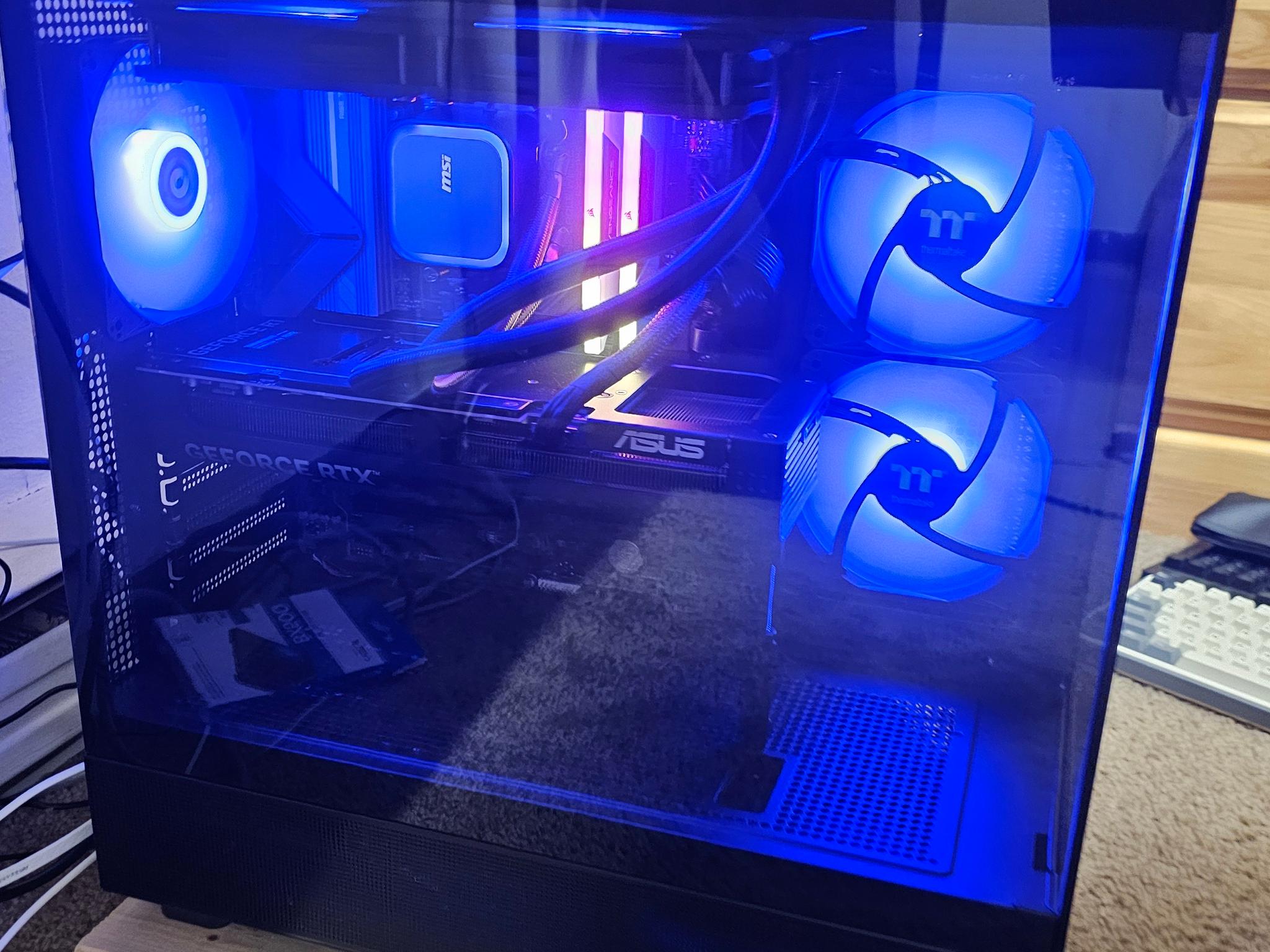 Custom High-End Build. 4k 200+ fps gaming | RTX 5070Ti | Ryzen 7 9800x3d