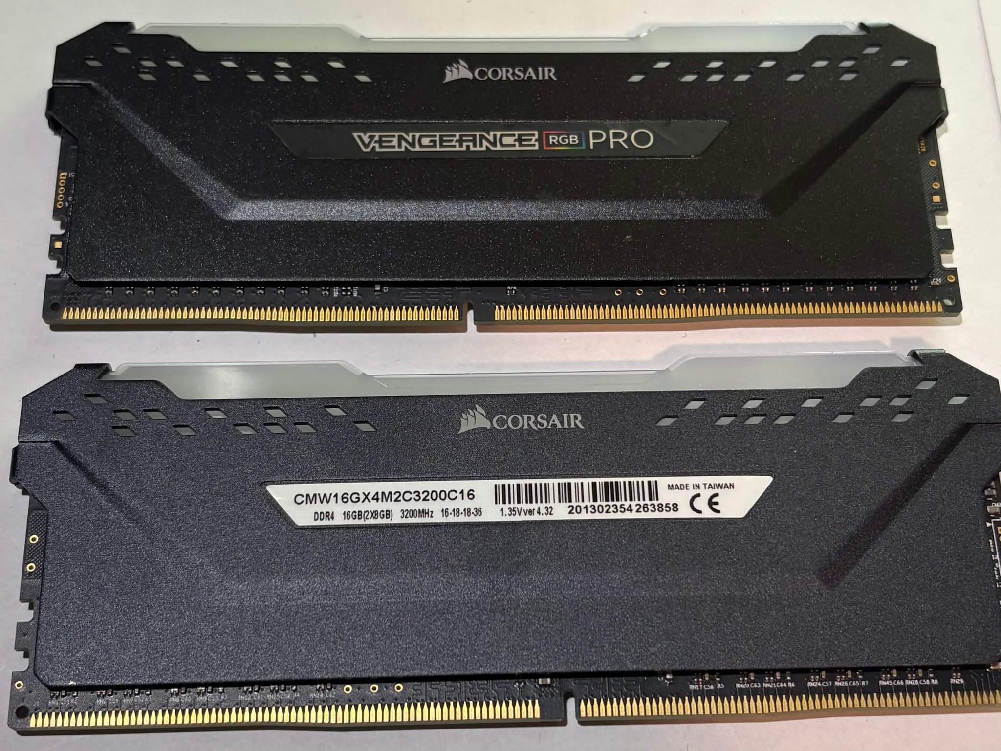 Corsair Vengeance RGB Pro 16GB DDR4 3200MHz RAM Kit