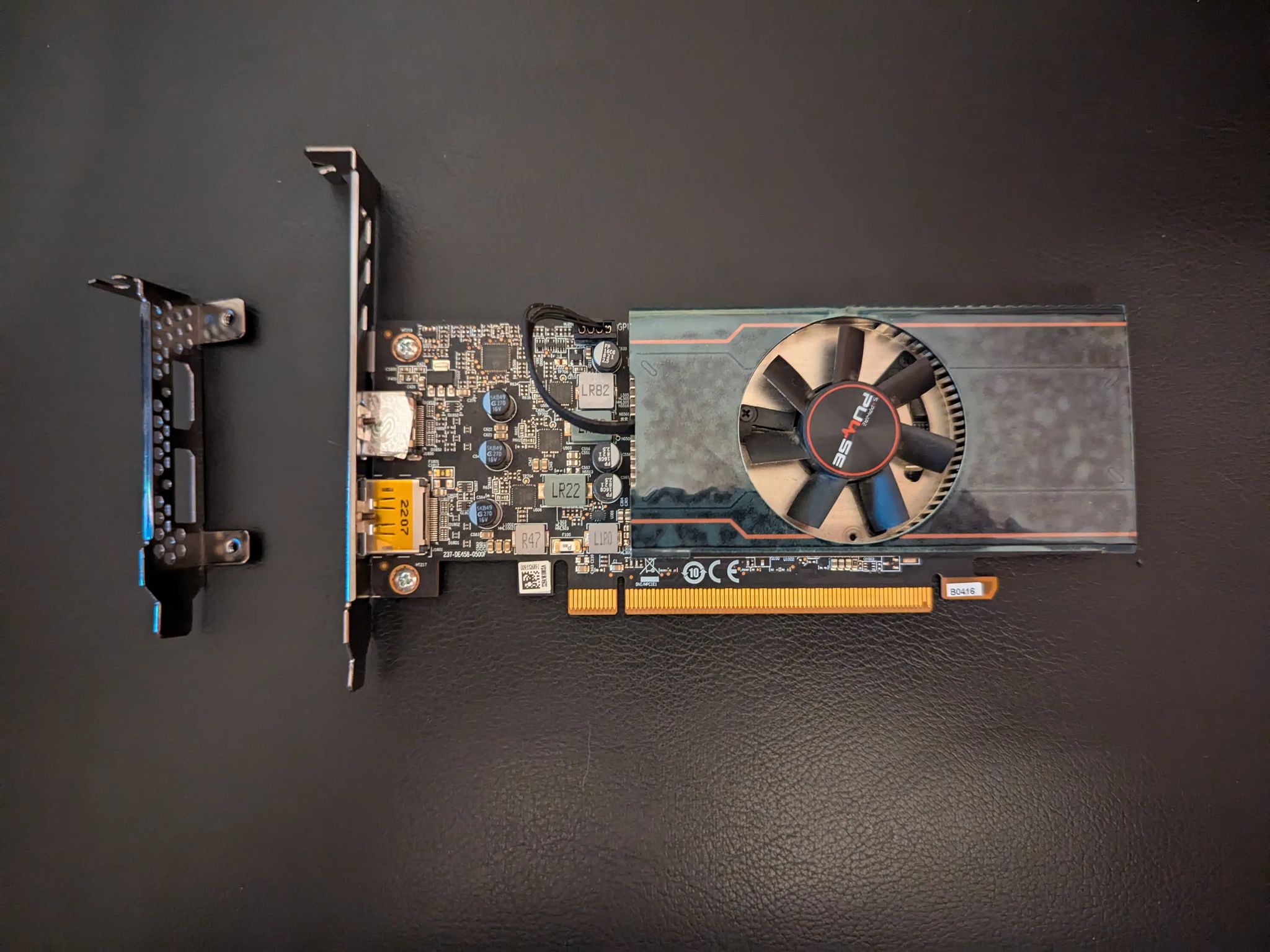 AMD RX 6400 low profile - 4gb