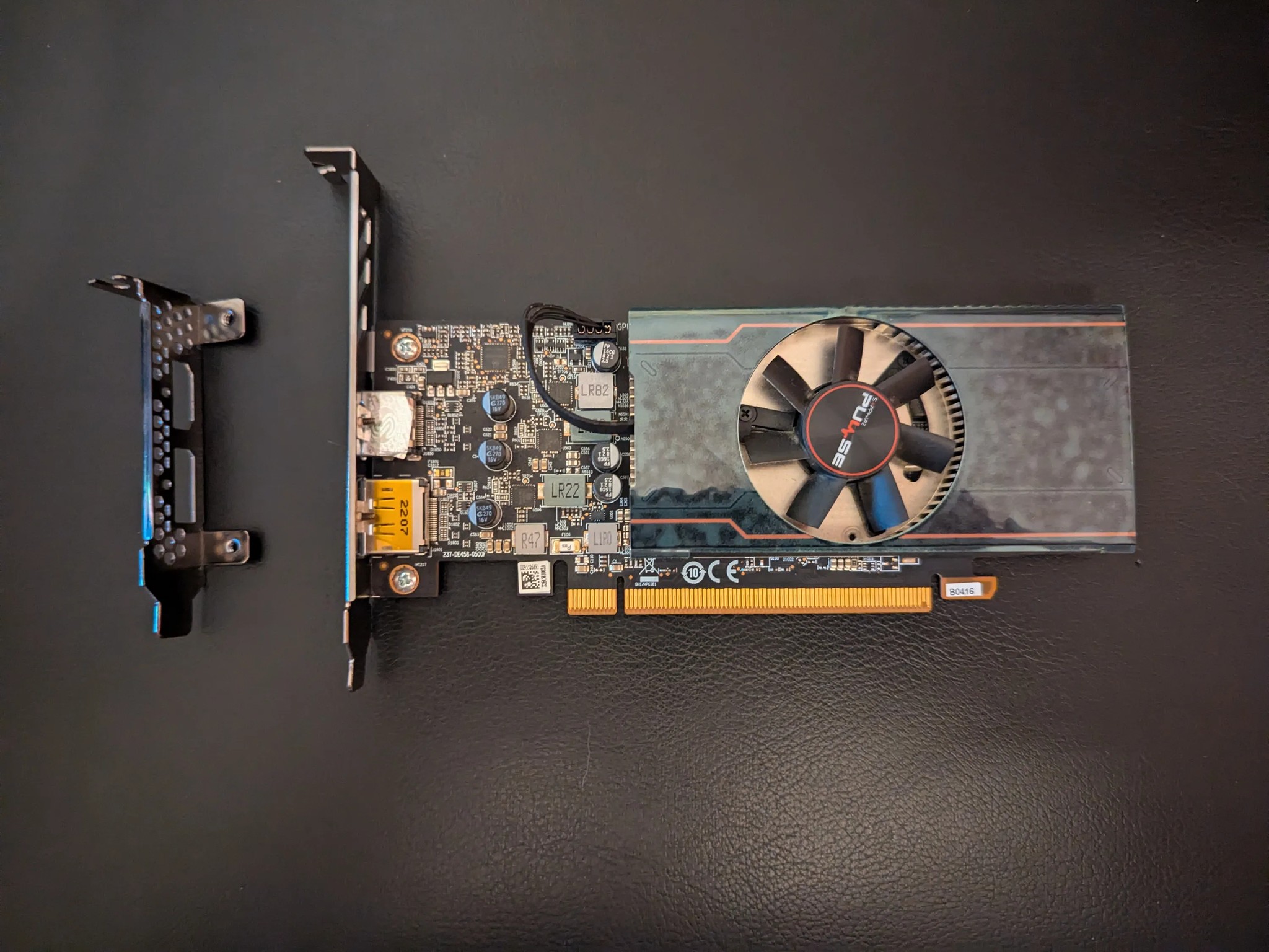 AMD RX 6400 low profile - 4gb