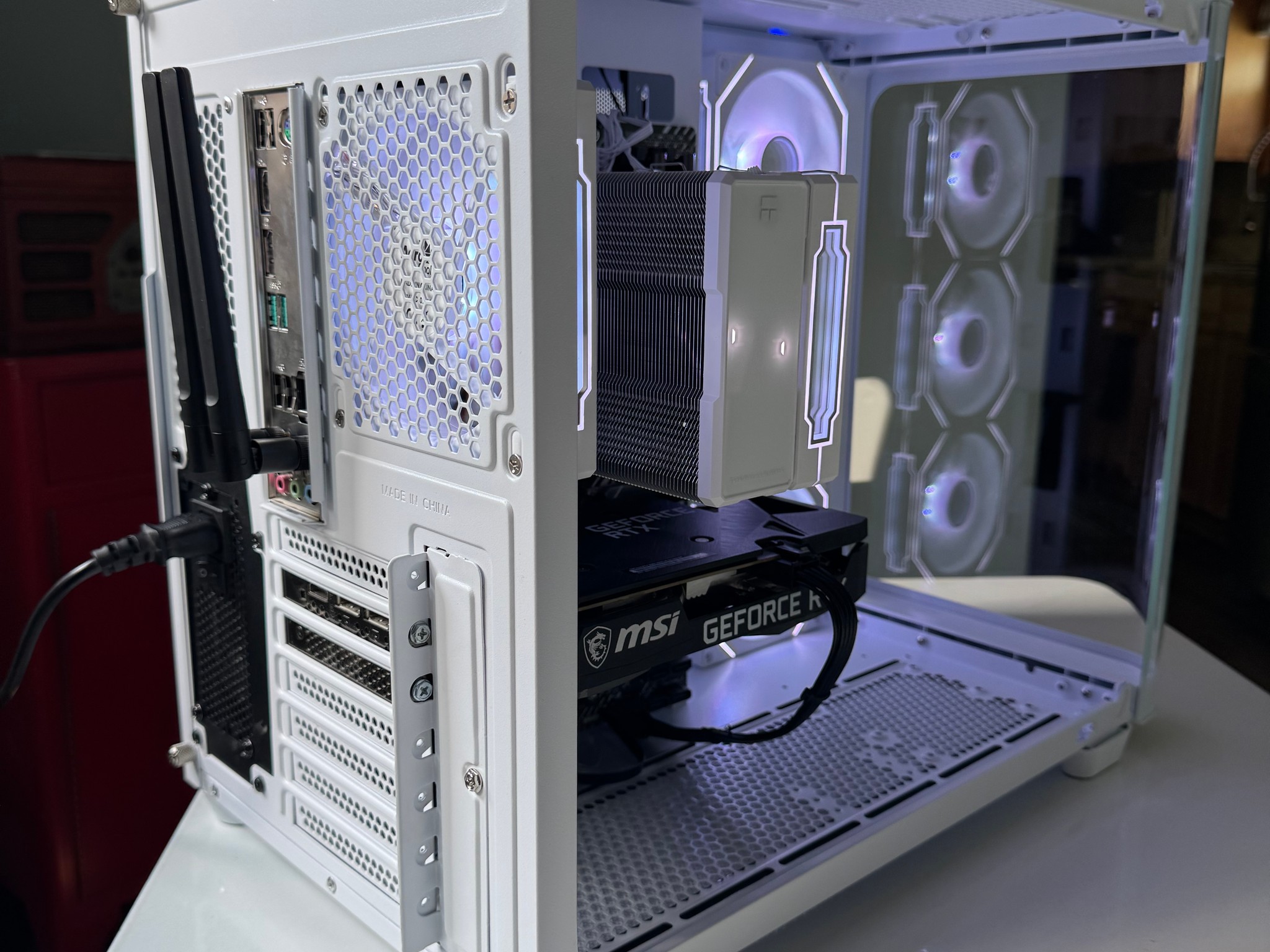 White&Black Gaming PC - 3060 - i5 10400f - 16GBs ram - 1Tb Nvme