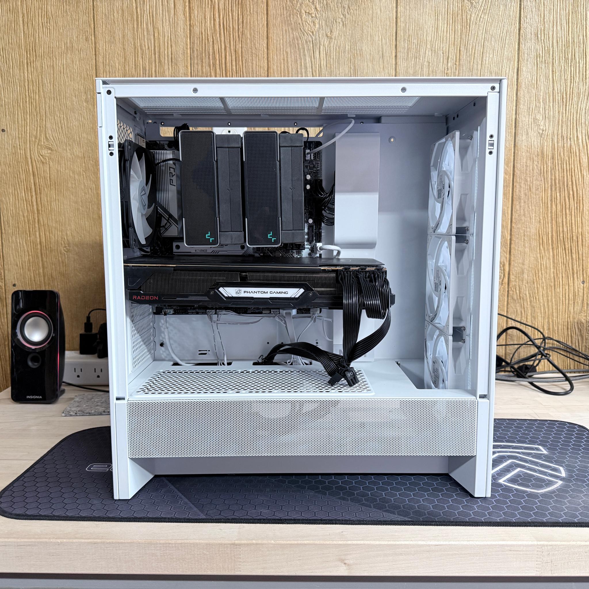AMD Ryzen 7 7800X3D, 32GB 6000 MT/s, 1TB, RX 6800 XT 16GB - Beautiful Gaming PC!