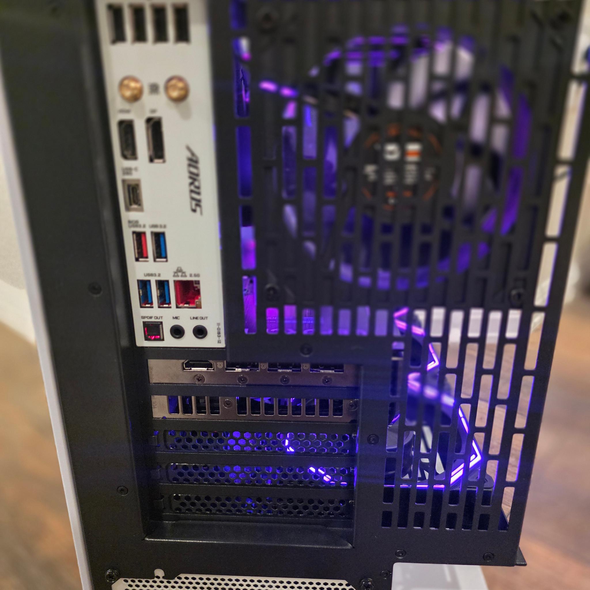 🎈"We all Float!"🎈 13900K | RTX 5070 | 32GB DDR5 | 1TB NVME