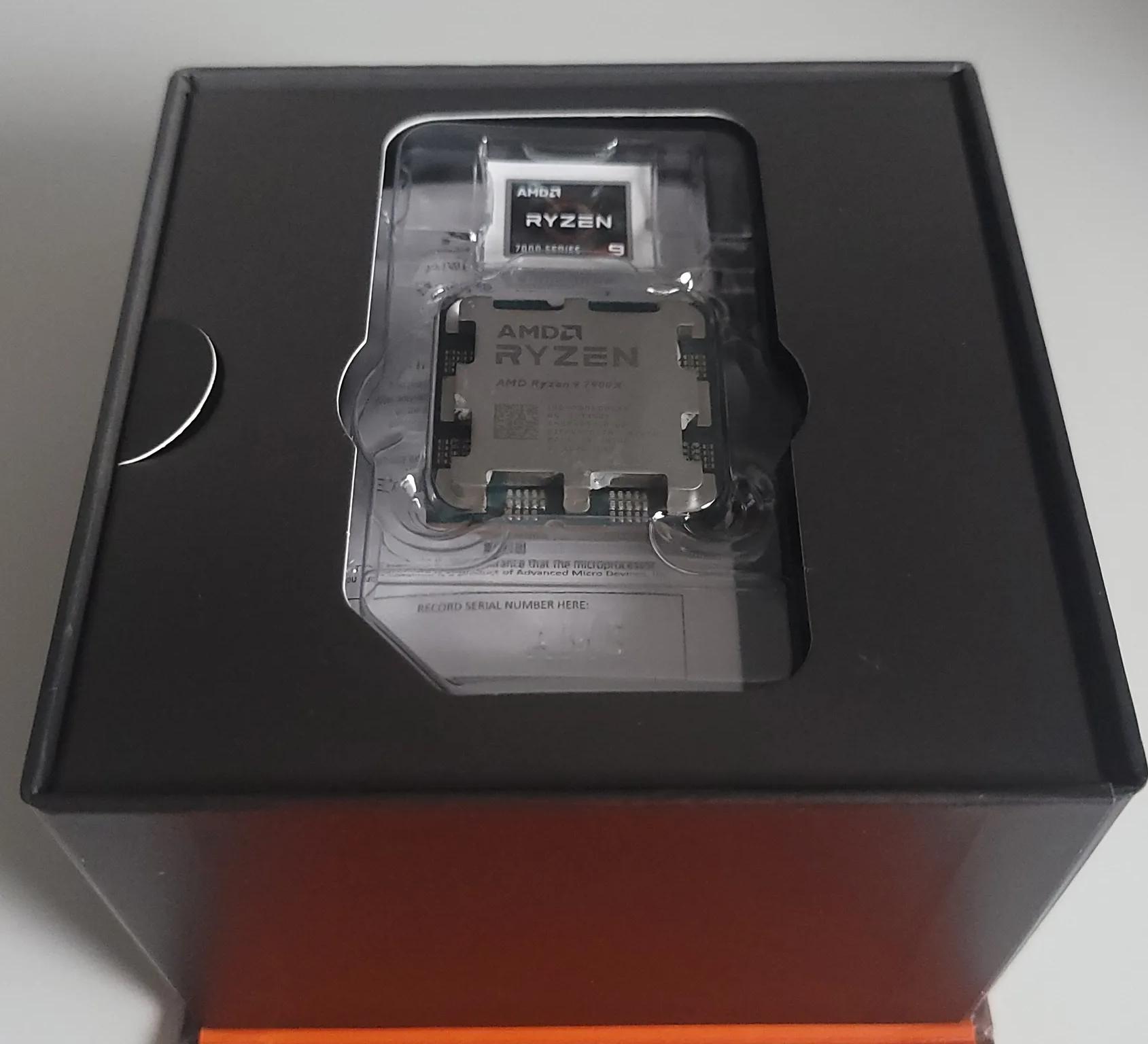 AMD Ryzen 9 7900X 12-Core, 24-Thread Unlocked Desktop Processor